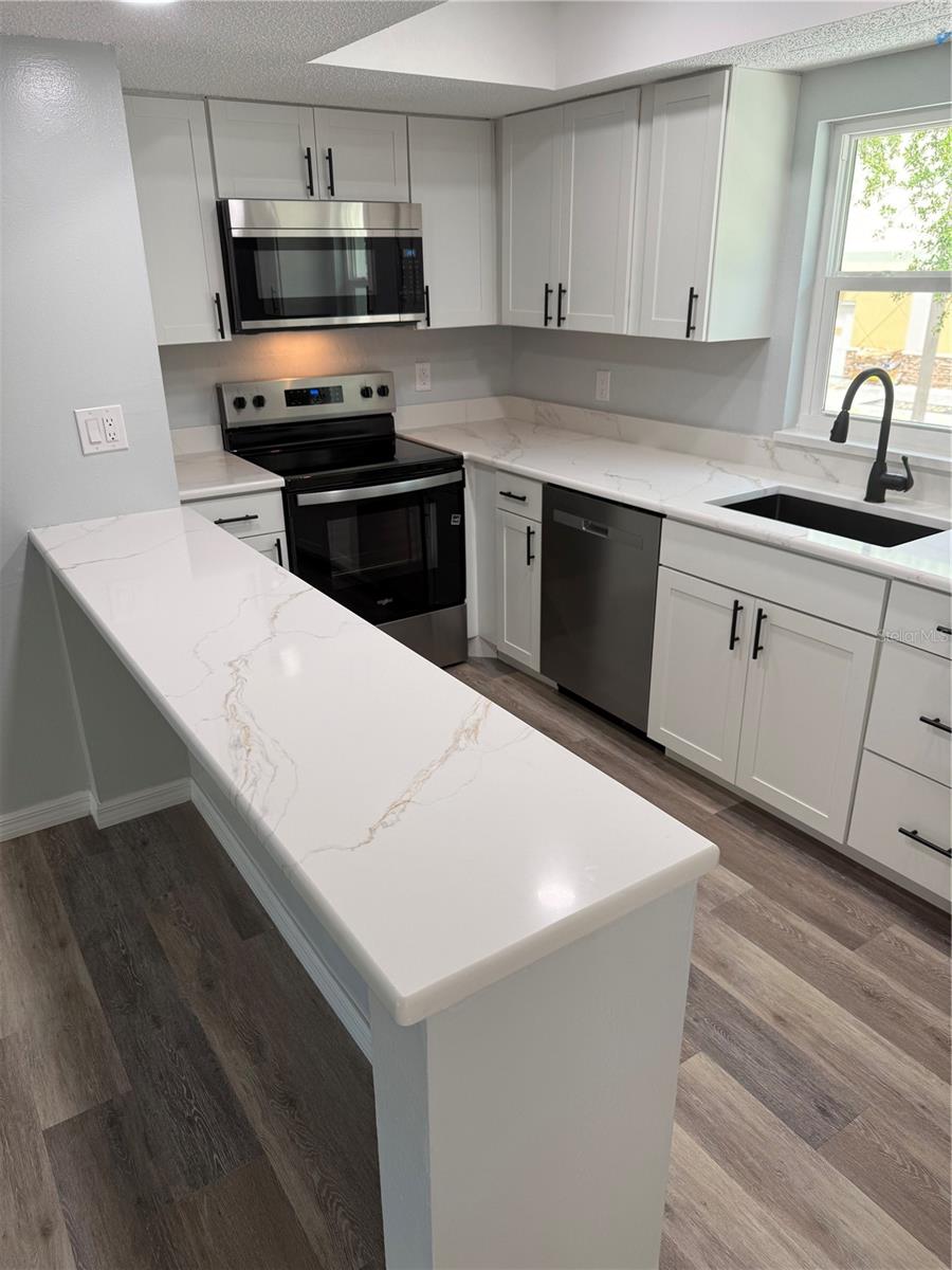 439 76TH AVE N, ST PETERSBURG, FL, 33702