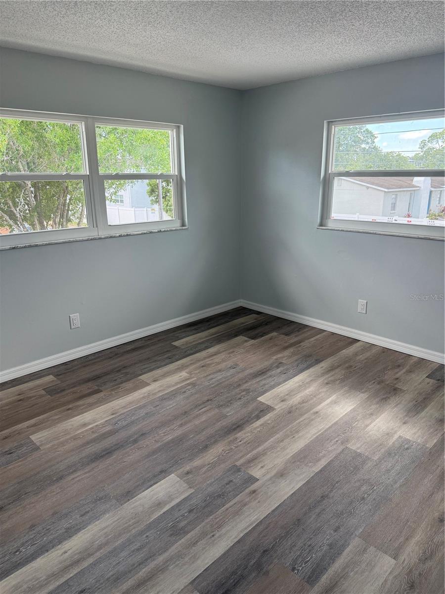 439 76TH AVE N, ST PETERSBURG, FL, 33702