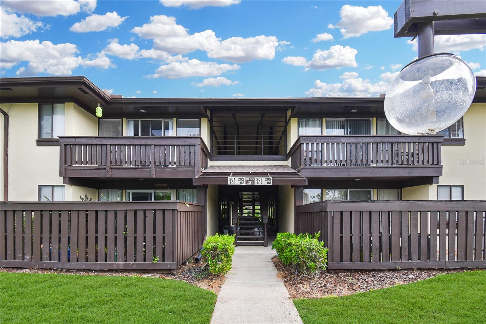 40 CLUB HOUSE DR #207, PALM COAST, FL, 32137