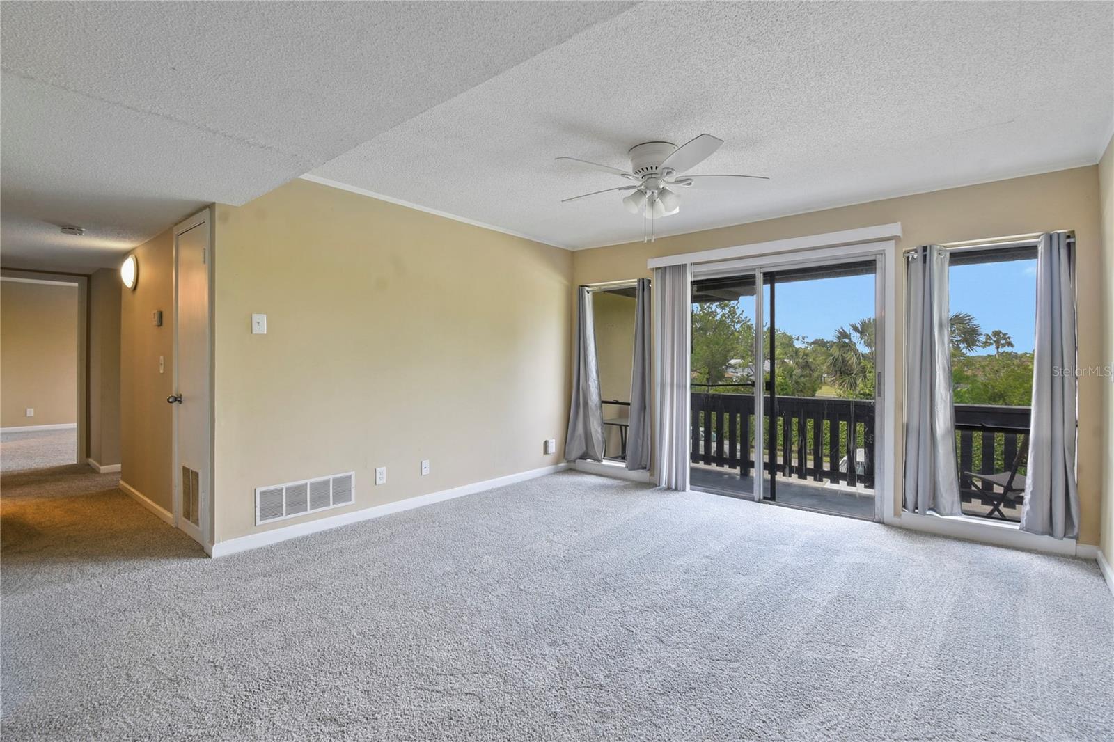 40 CLUB HOUSE DR #207, PALM COAST, FL, 32137