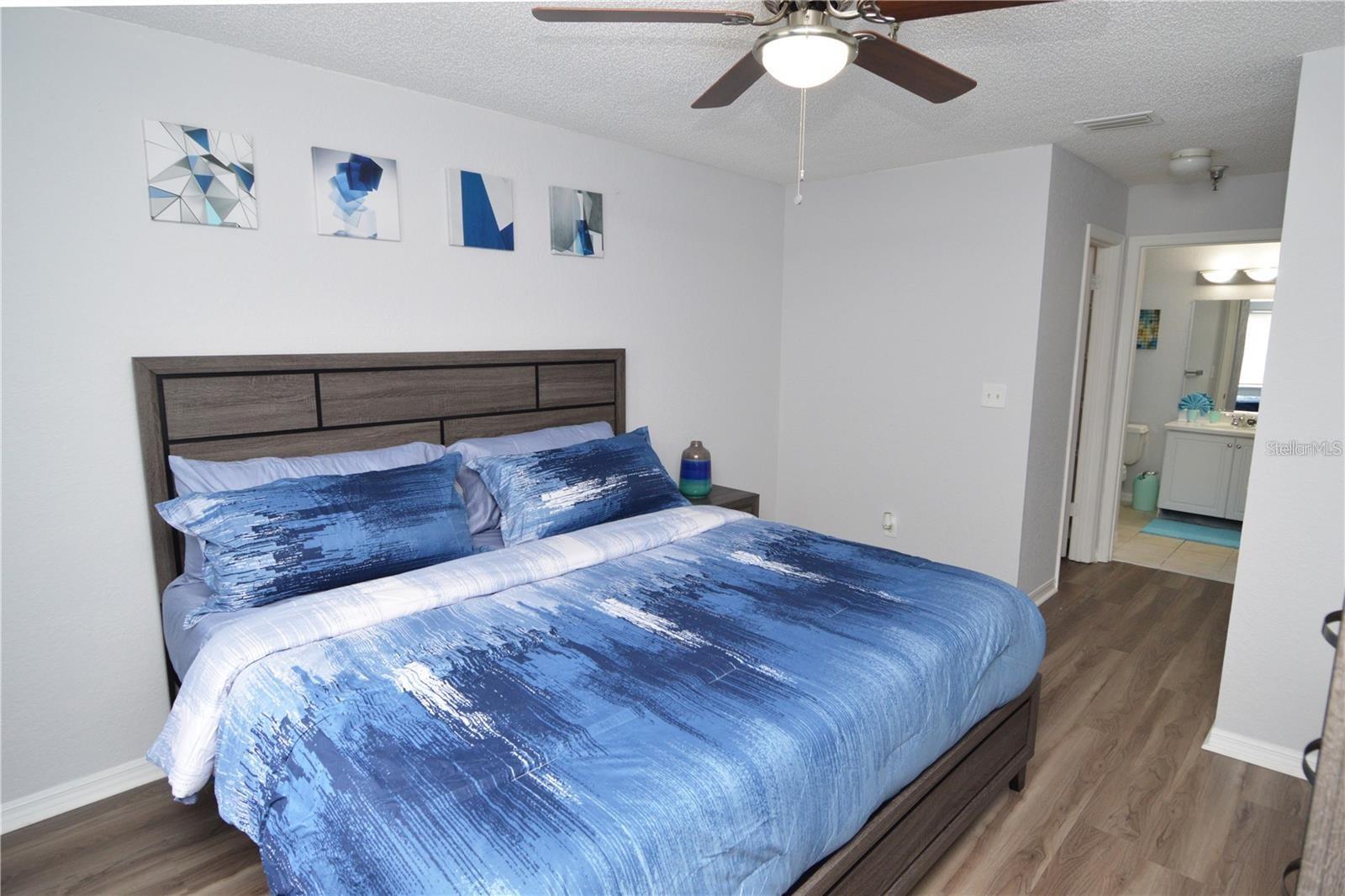 10265 GANDY BLVD N #1002, ST PETERSBURG, FL, 33702