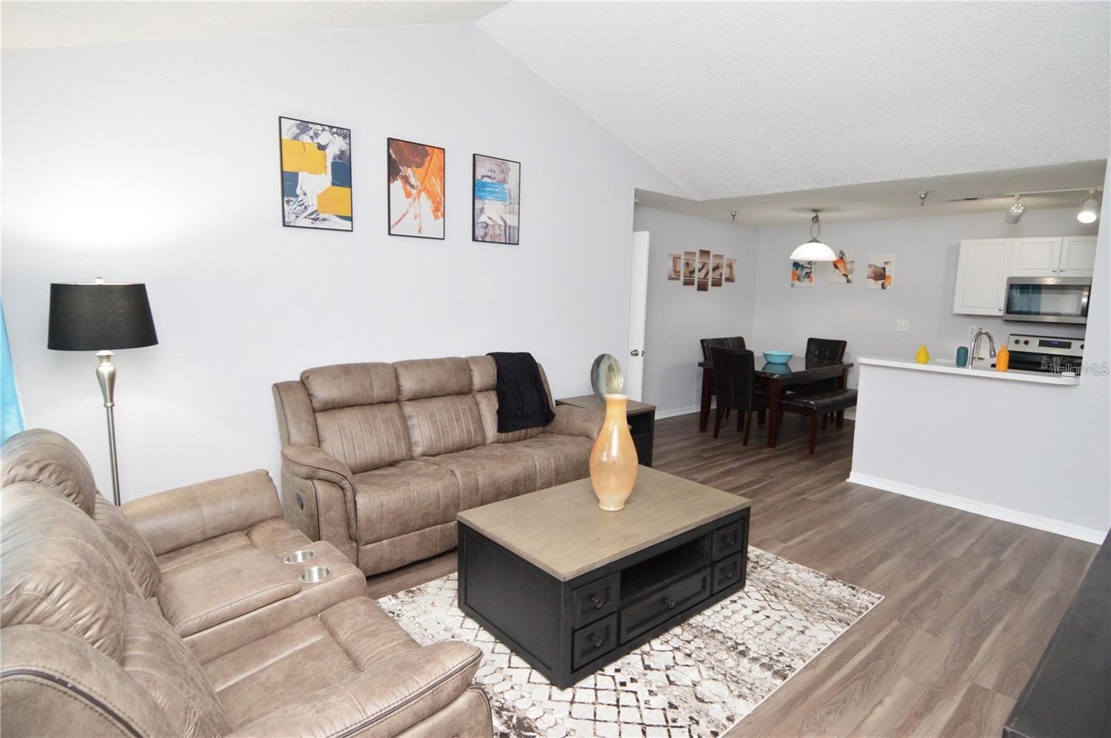 10265 GANDY BLVD N #1002, ST PETERSBURG, FL, 33702