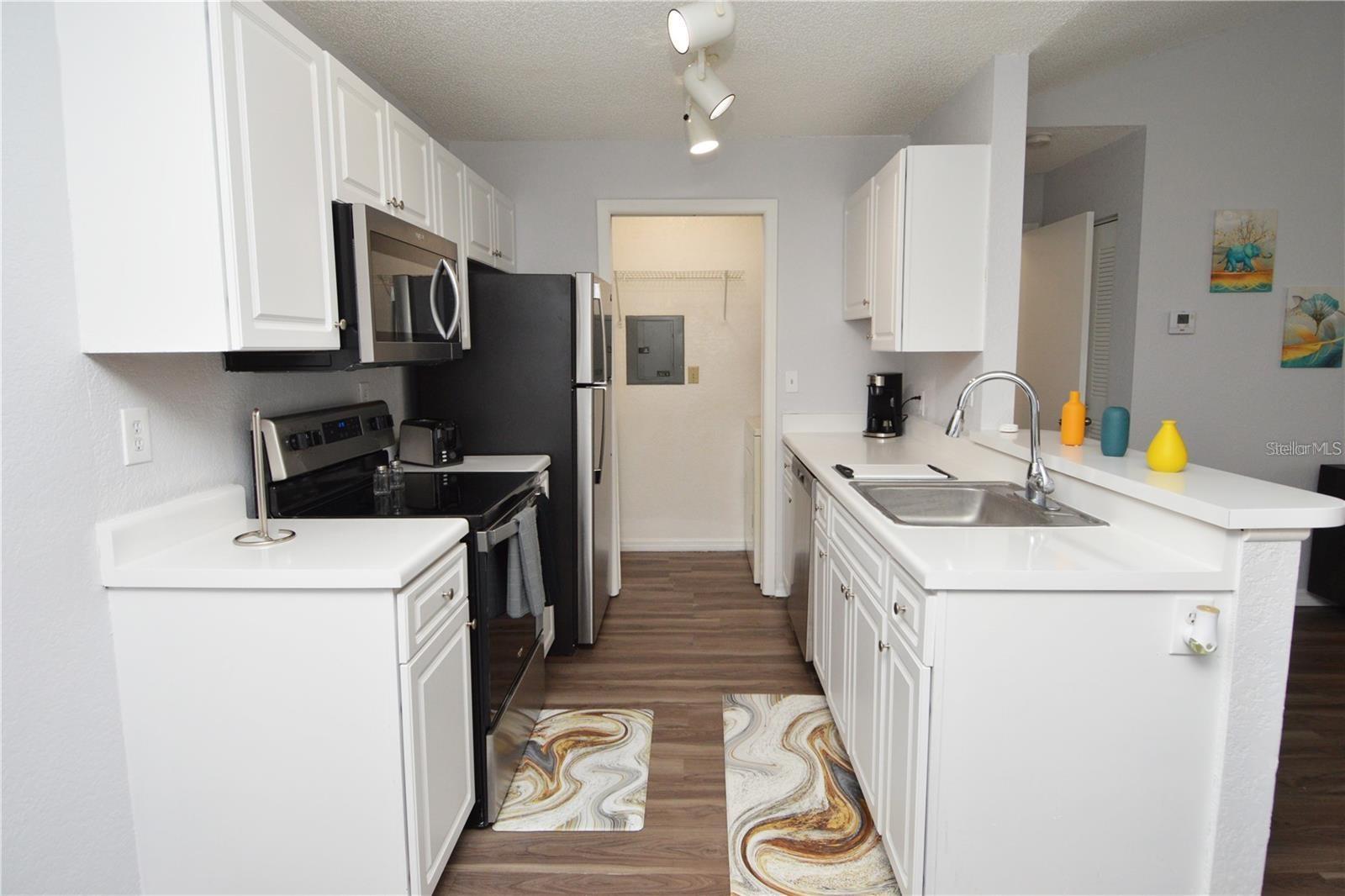 10265 GANDY BLVD N #1002, ST PETERSBURG, FL, 33702