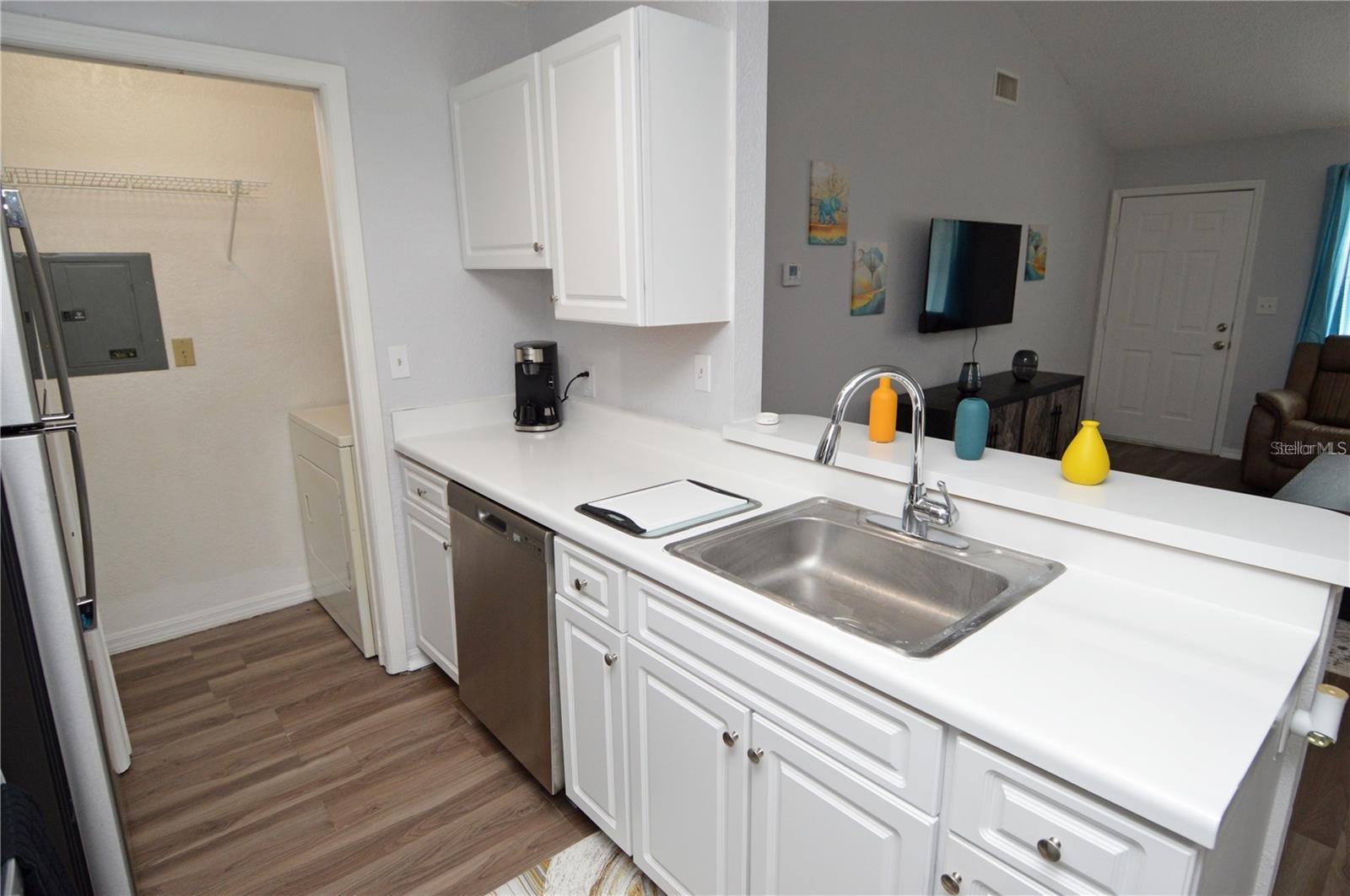 10265 GANDY BLVD N #1002, ST PETERSBURG, FL, 33702
