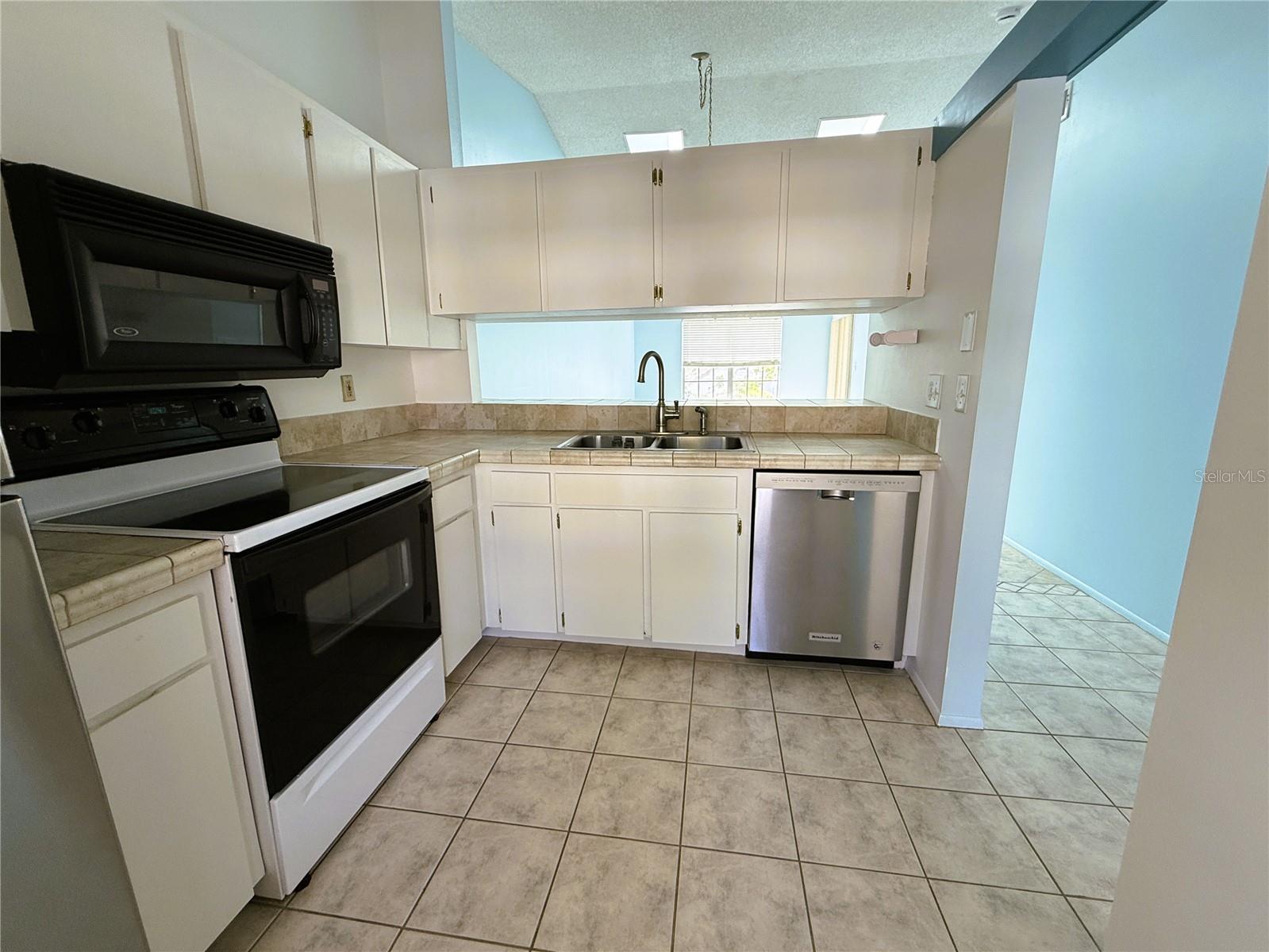 225 SUN VISTA CT S, TREASURE ISLAND, FL, 33706