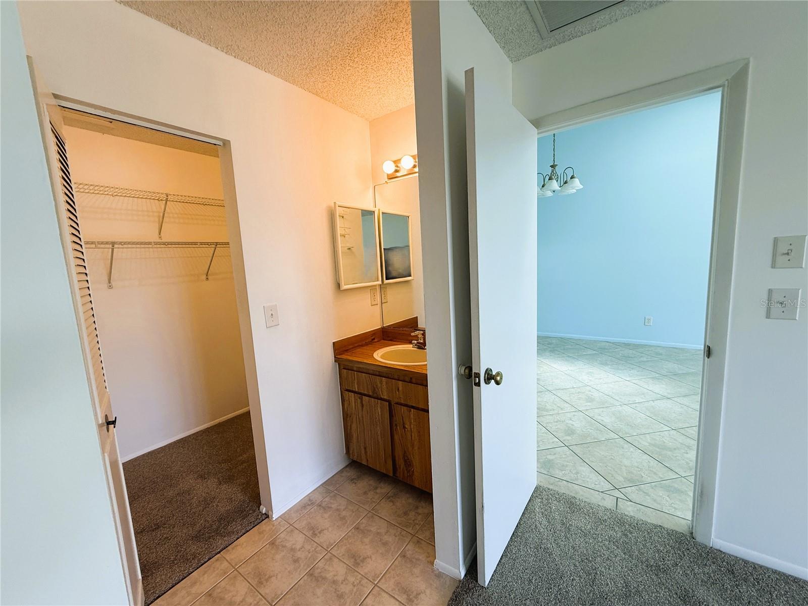 225 SUN VISTA CT S, TREASURE ISLAND, FL, 33706