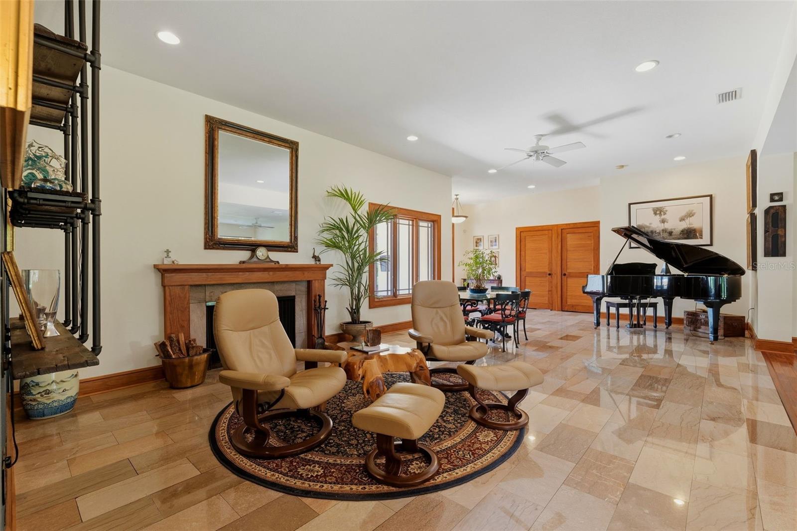 6000 2ND ST S, ST PETERSBURG, FL, 33705