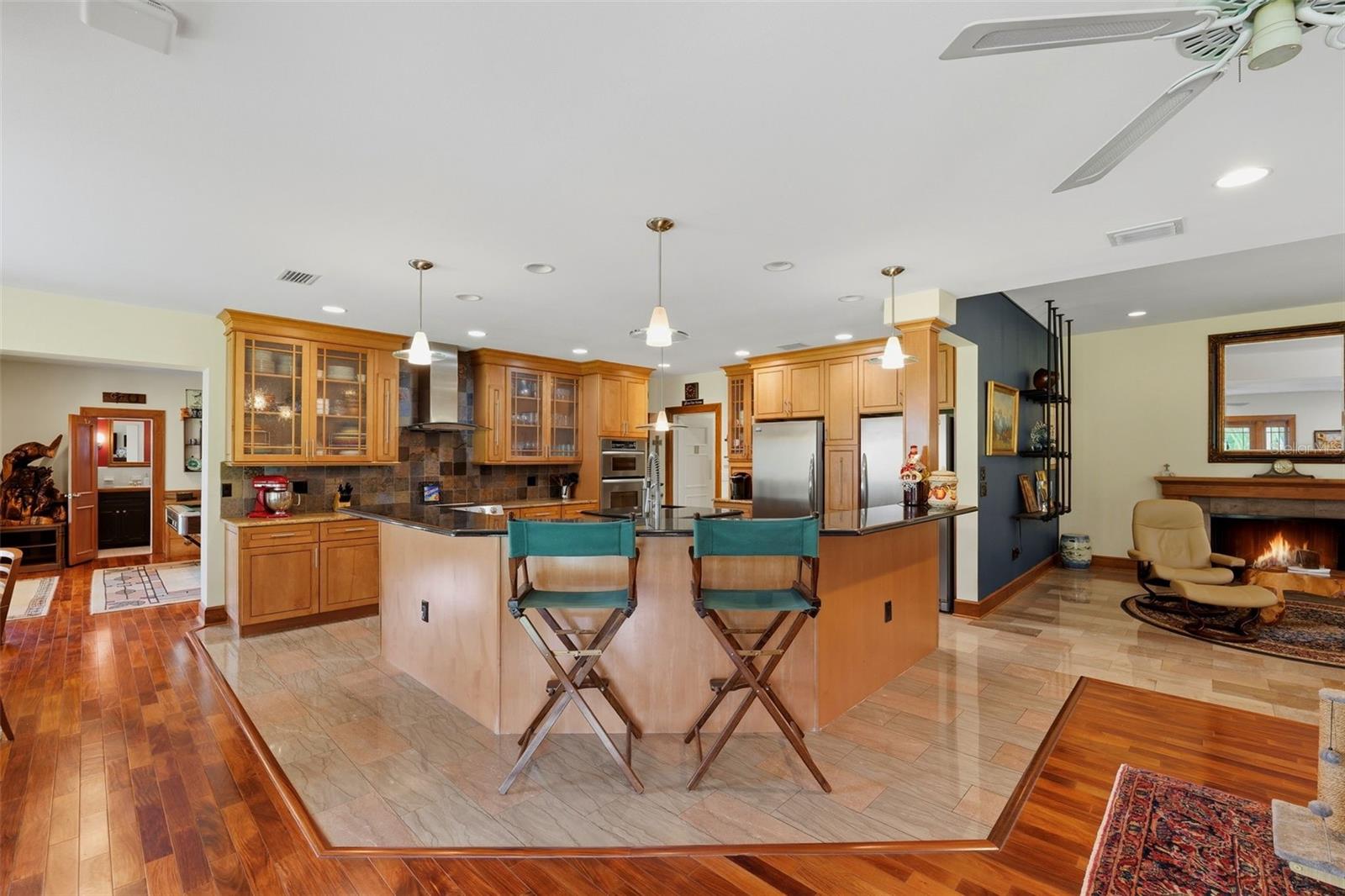 6000 2ND ST S, ST PETERSBURG, FL, 33705