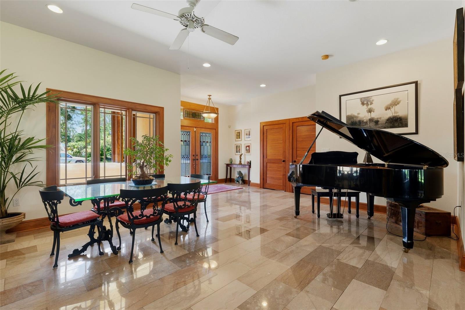 6000 2ND ST S, ST PETERSBURG, FL, 33705