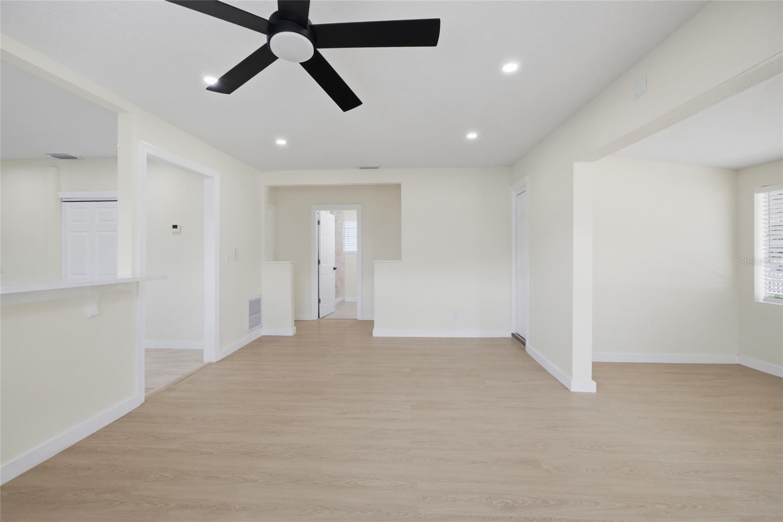 714 E 137TH AVE, TAMPA, FL, 33613