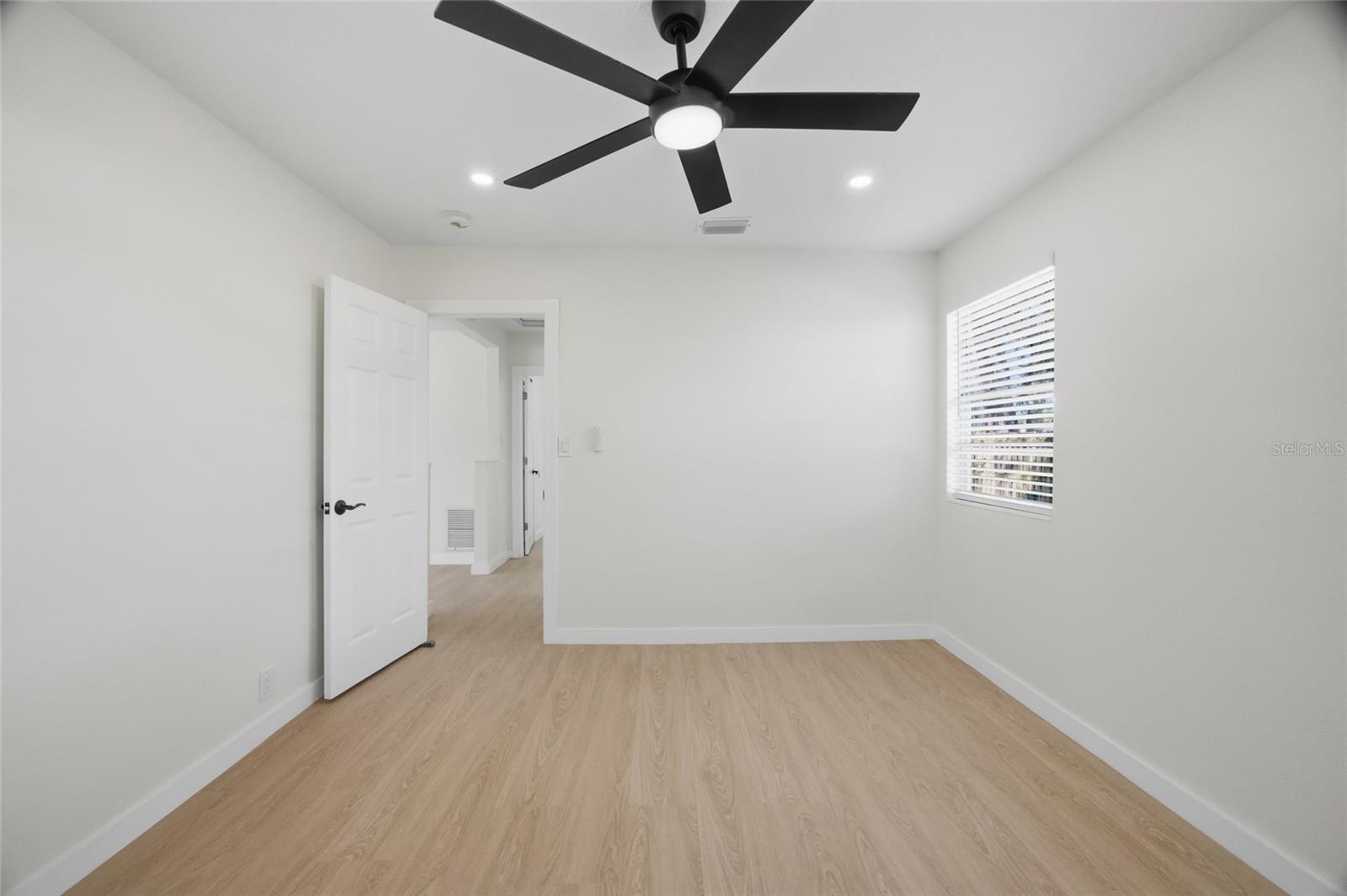 714 E 137TH AVE, TAMPA, FL, 33613