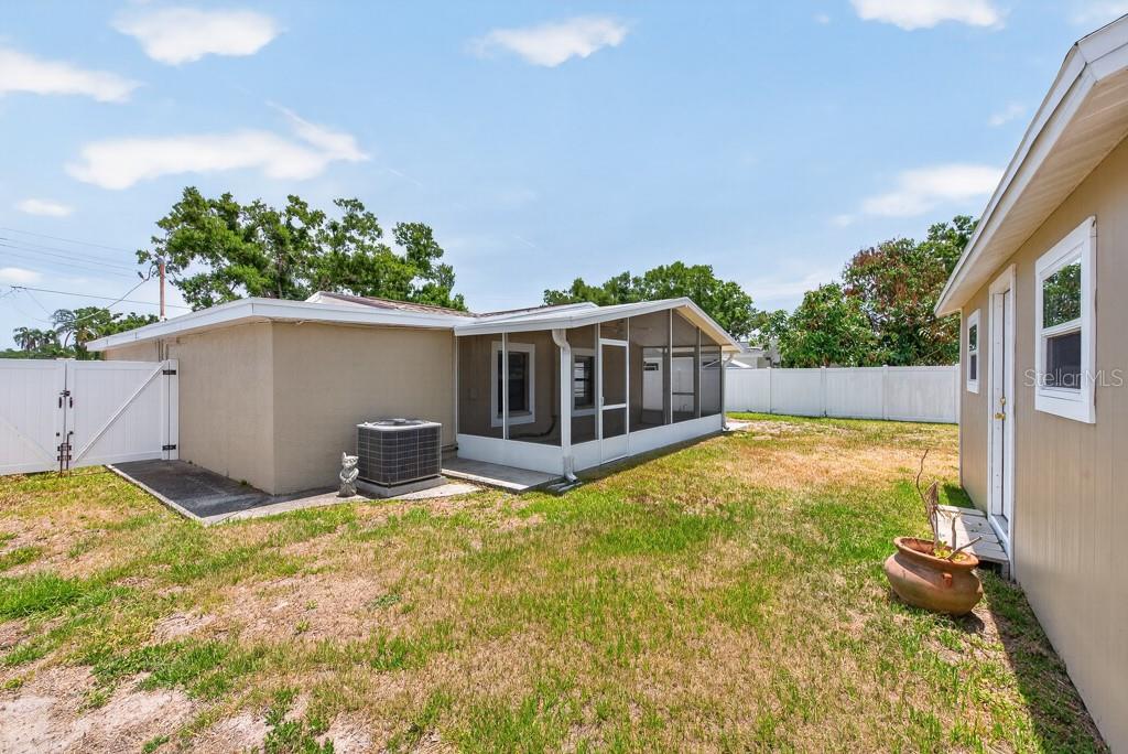 2540 W KNOLLWOOD ST, TAMPA, FL, 33614