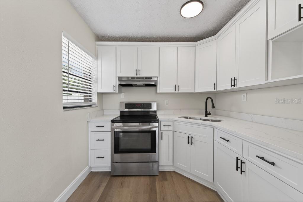 2540 W KNOLLWOOD ST, TAMPA, FL, 33614