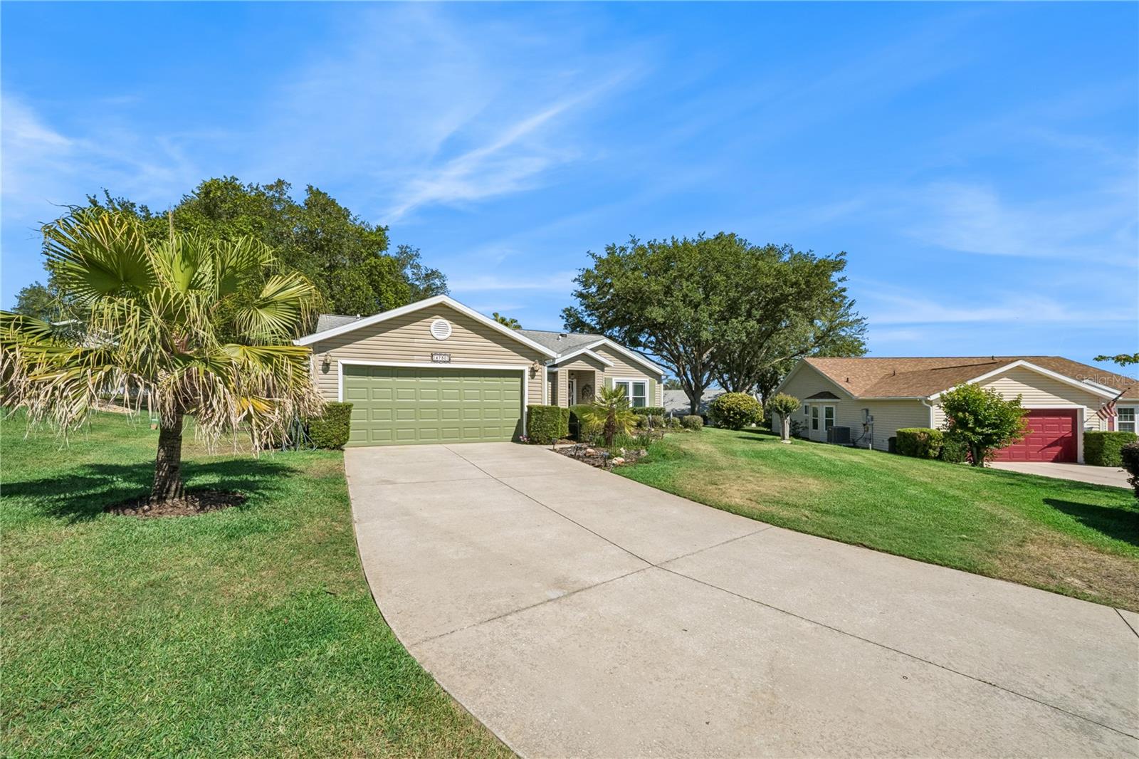 4730 SAWGRASS LAKE CIR, LEESBURG, FL, 34748