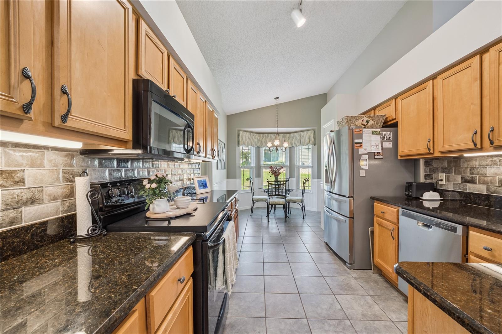 4730 SAWGRASS LAKE CIR, LEESBURG, FL, 34748