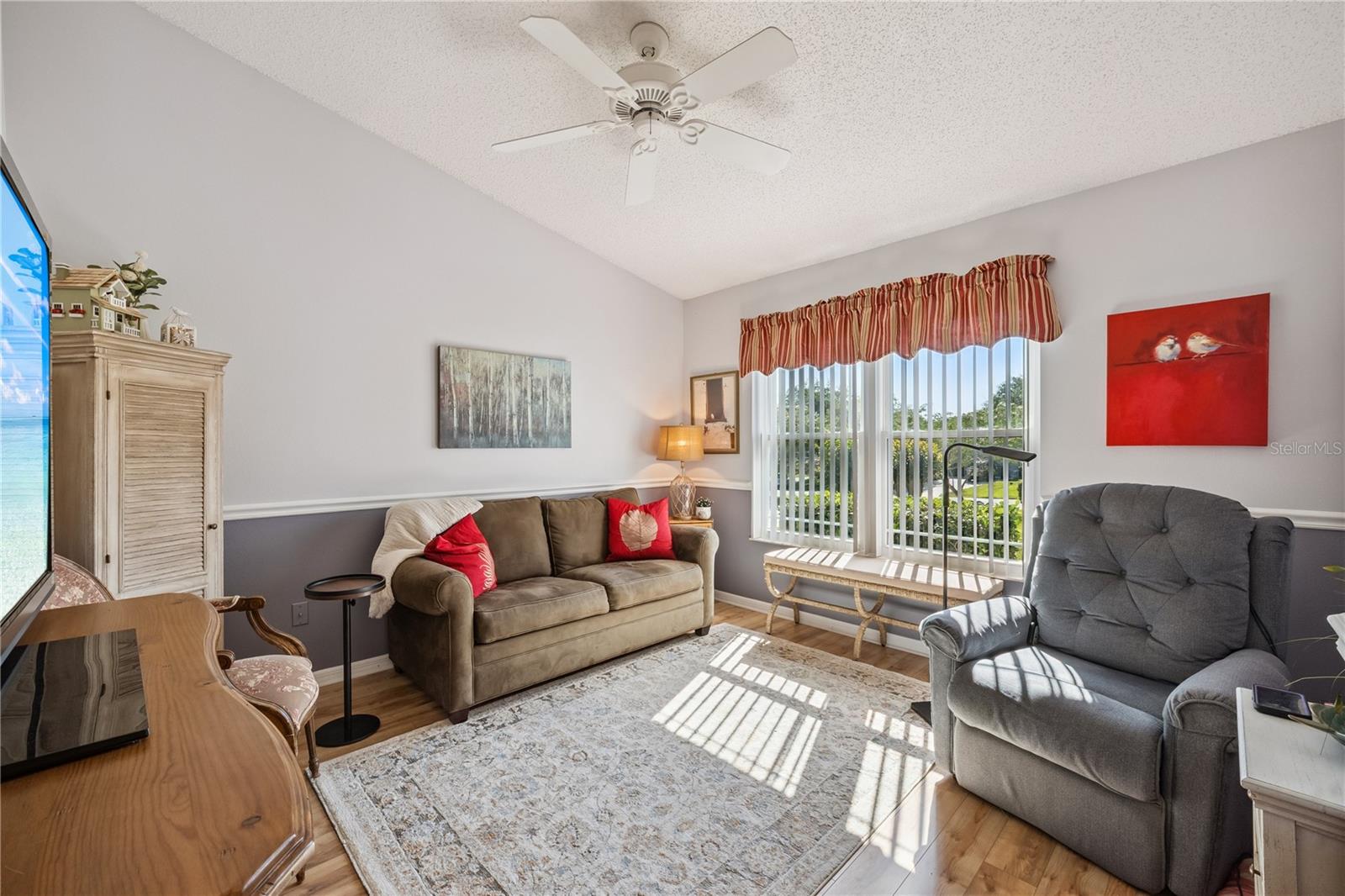 4730 SAWGRASS LAKE CIR, LEESBURG, FL, 34748