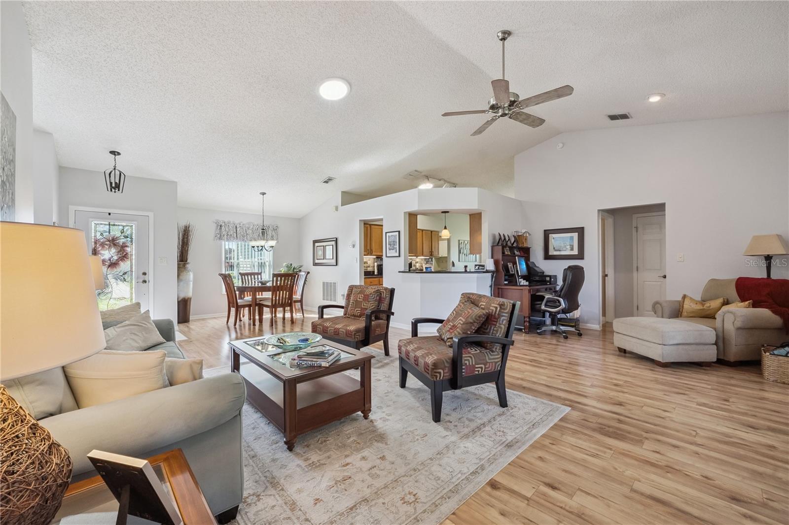 4730 SAWGRASS LAKE CIR, LEESBURG, FL, 34748