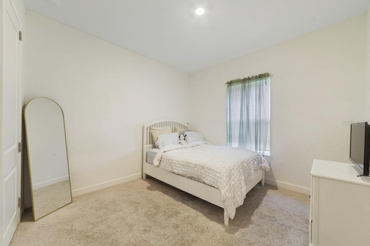 9222 WAVERLY WALK DR, ORLANDO, FL, 32817
