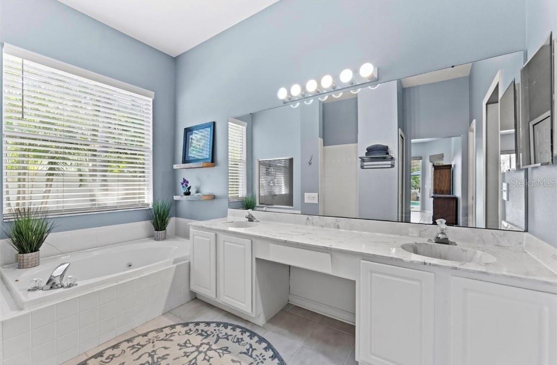 12910 VICKSBURG DR, TAMPA, FL, 33625