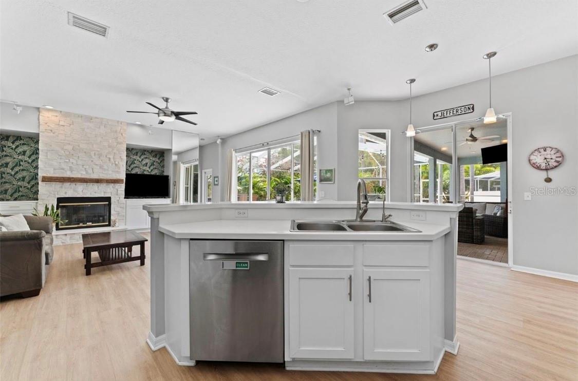 12910 VICKSBURG DR, TAMPA, FL, 33625