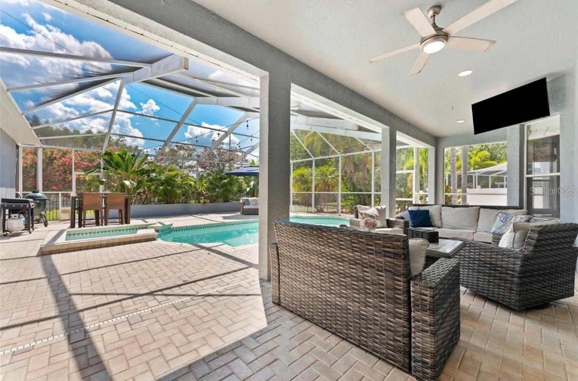12910 VICKSBURG DR, TAMPA, FL, 33625