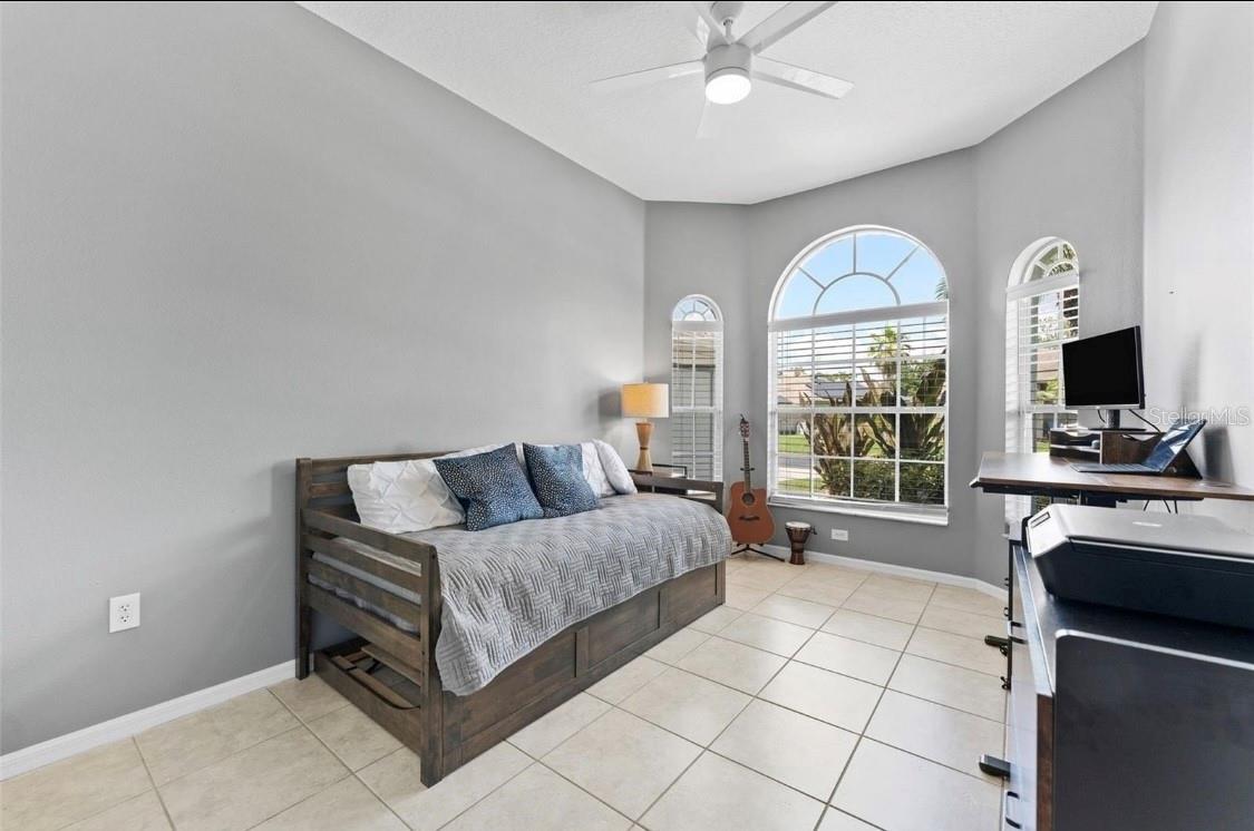 12910 VICKSBURG DR, TAMPA, FL, 33625