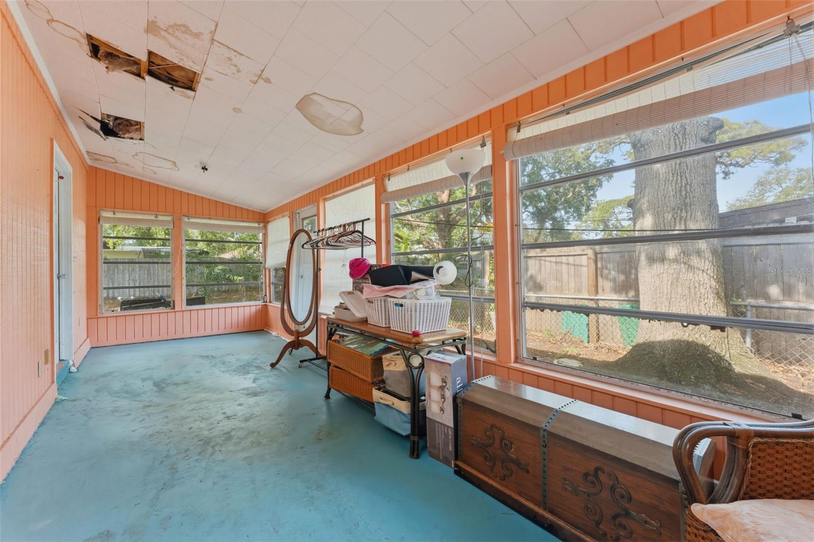 8068 30TH AVE N, ST PETERSBURG, FL, 33710