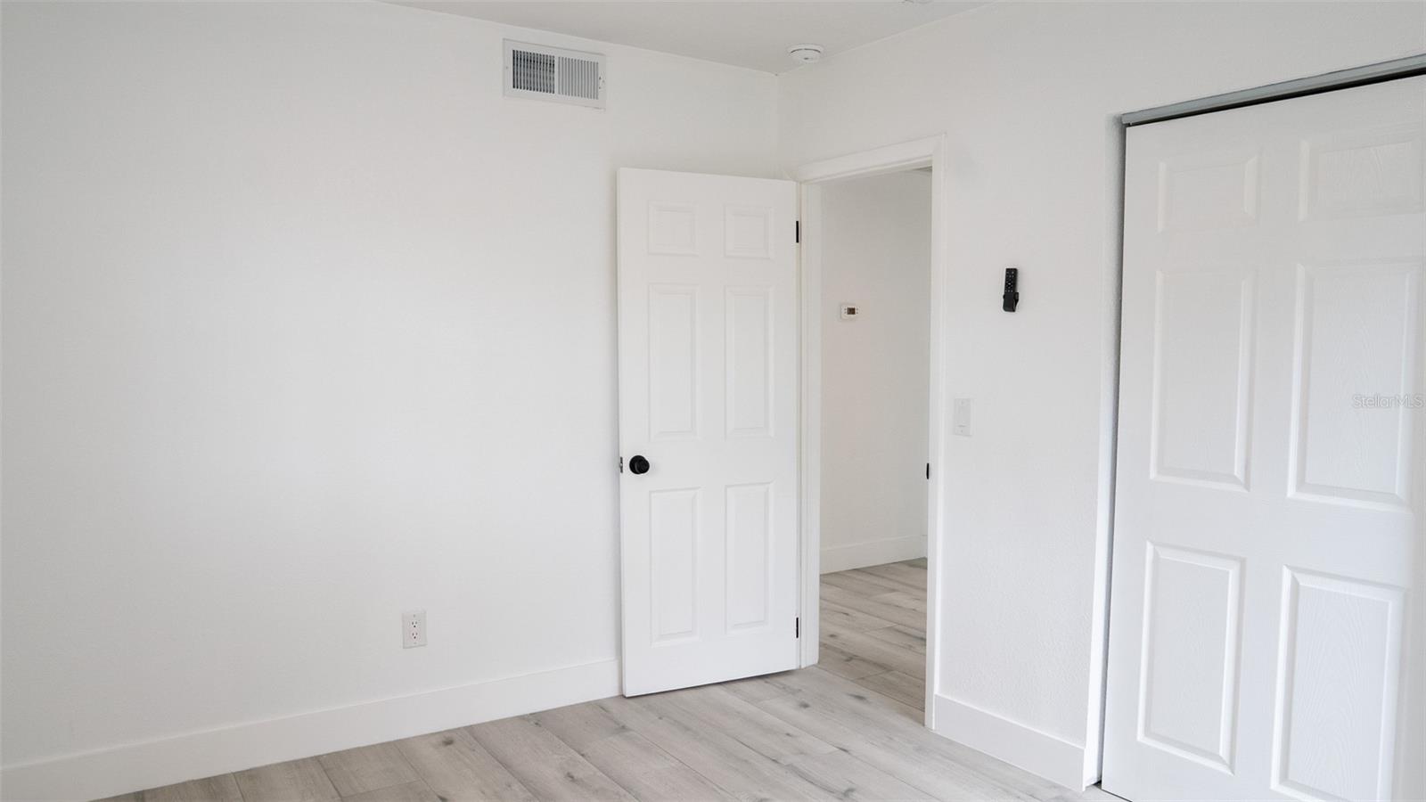 15 N SATURN AVE, CLEARWATER, FL, 33755