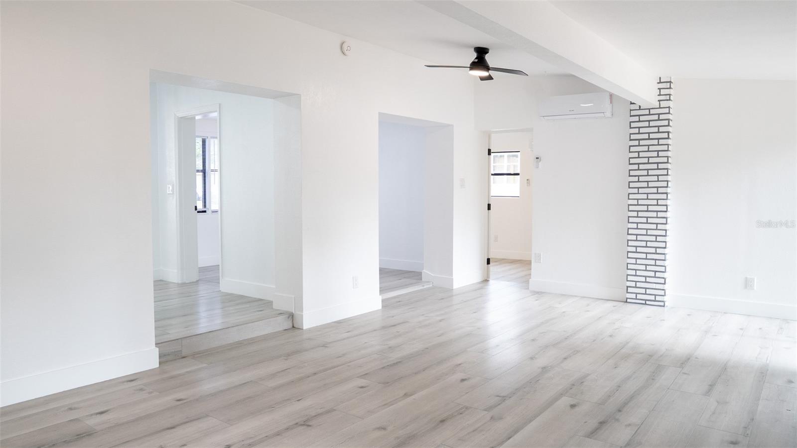 15 N SATURN AVE, CLEARWATER, FL, 33755
