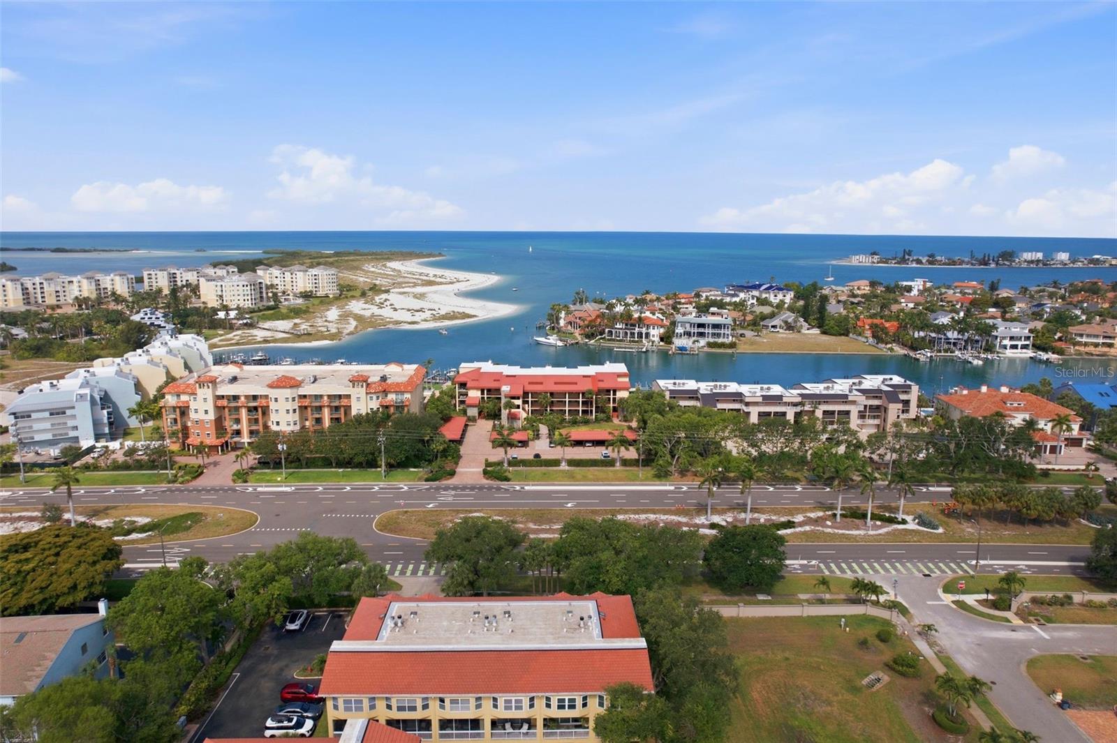 1060 PINELLAS BAYWAY S #204, TIERRA VERDE, FL, 33715