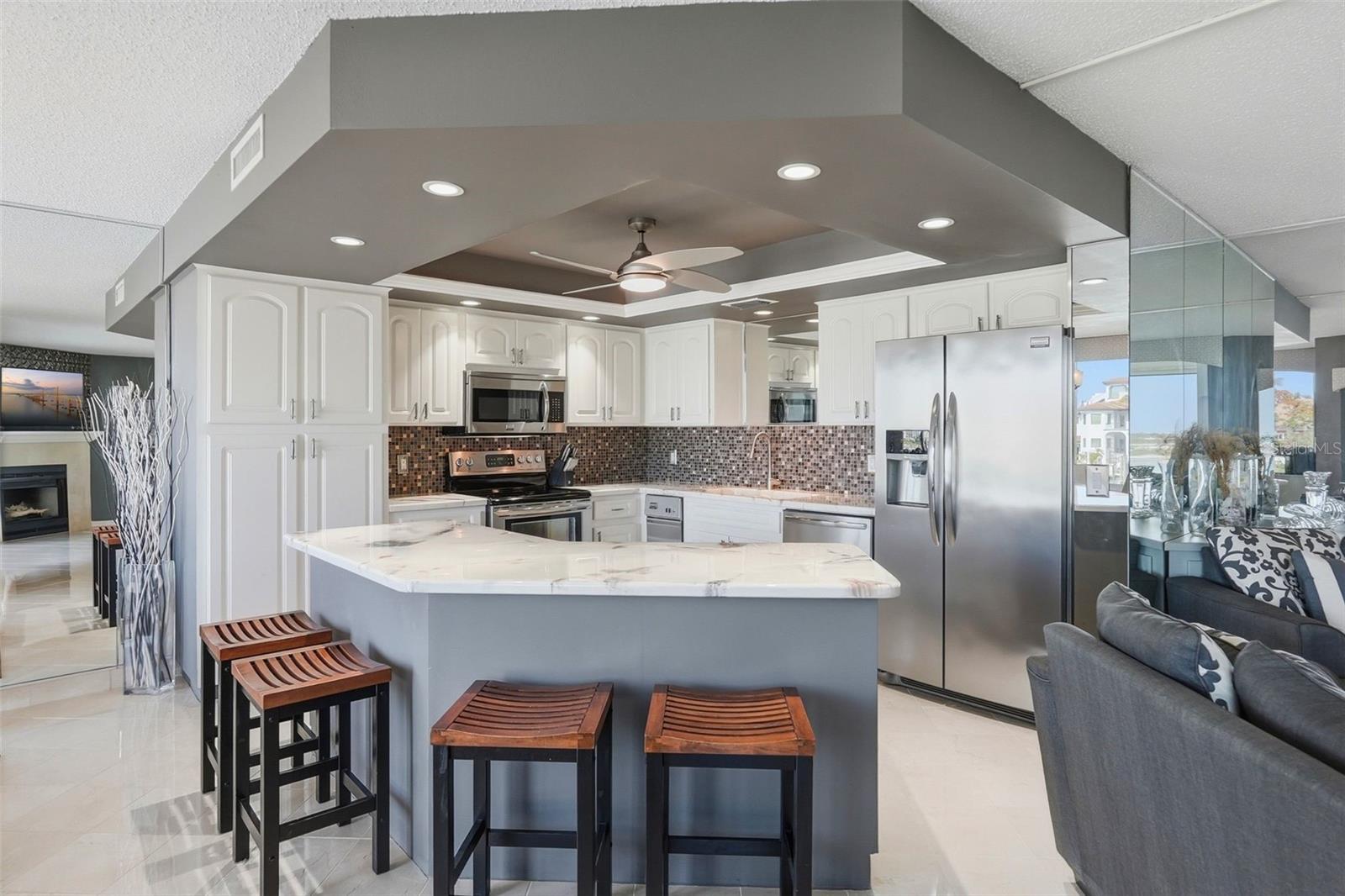 1060 PINELLAS BAYWAY S #204, TIERRA VERDE, FL, 33715