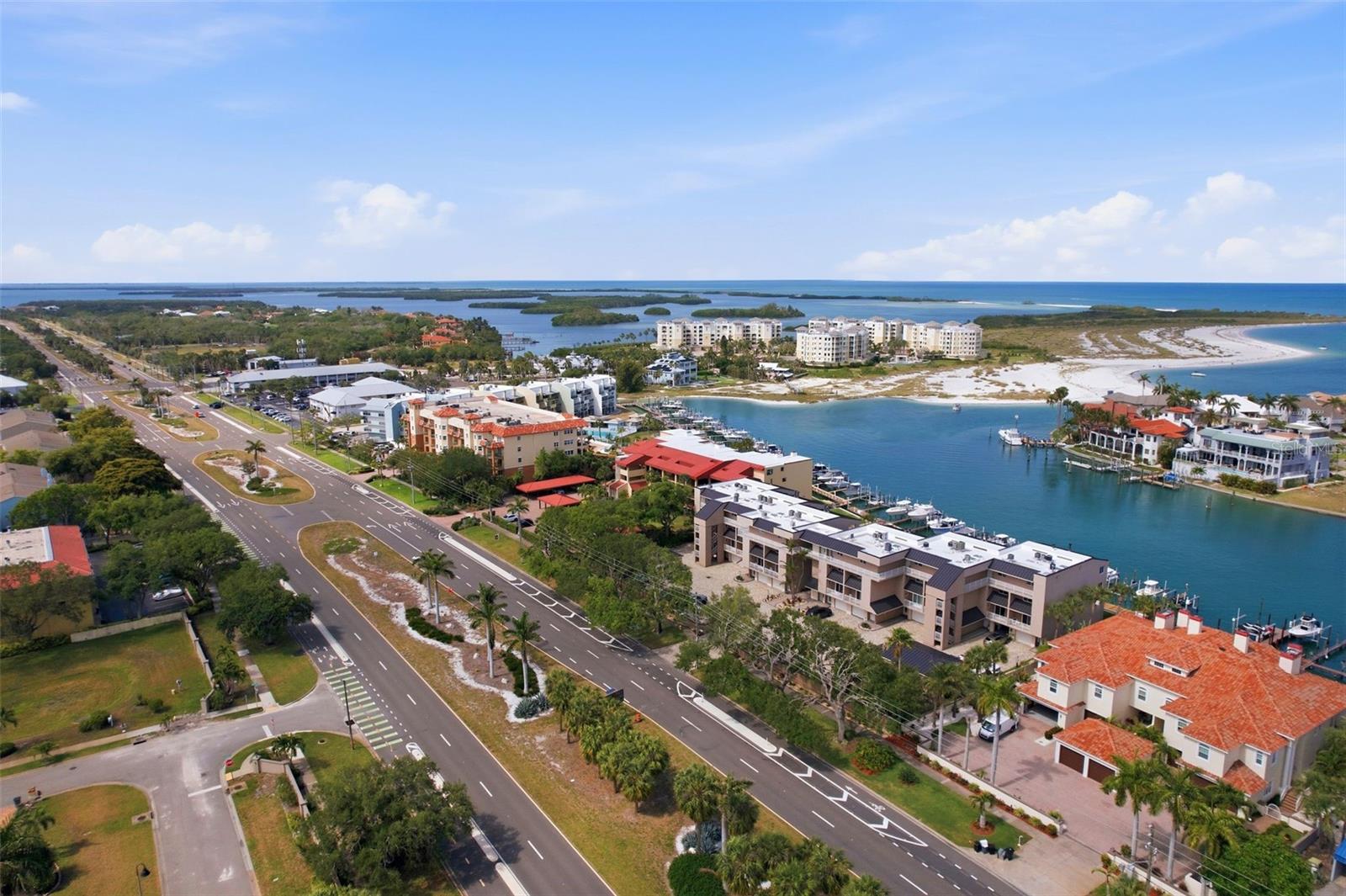 1060 PINELLAS BAYWAY S #204, TIERRA VERDE, FL, 33715