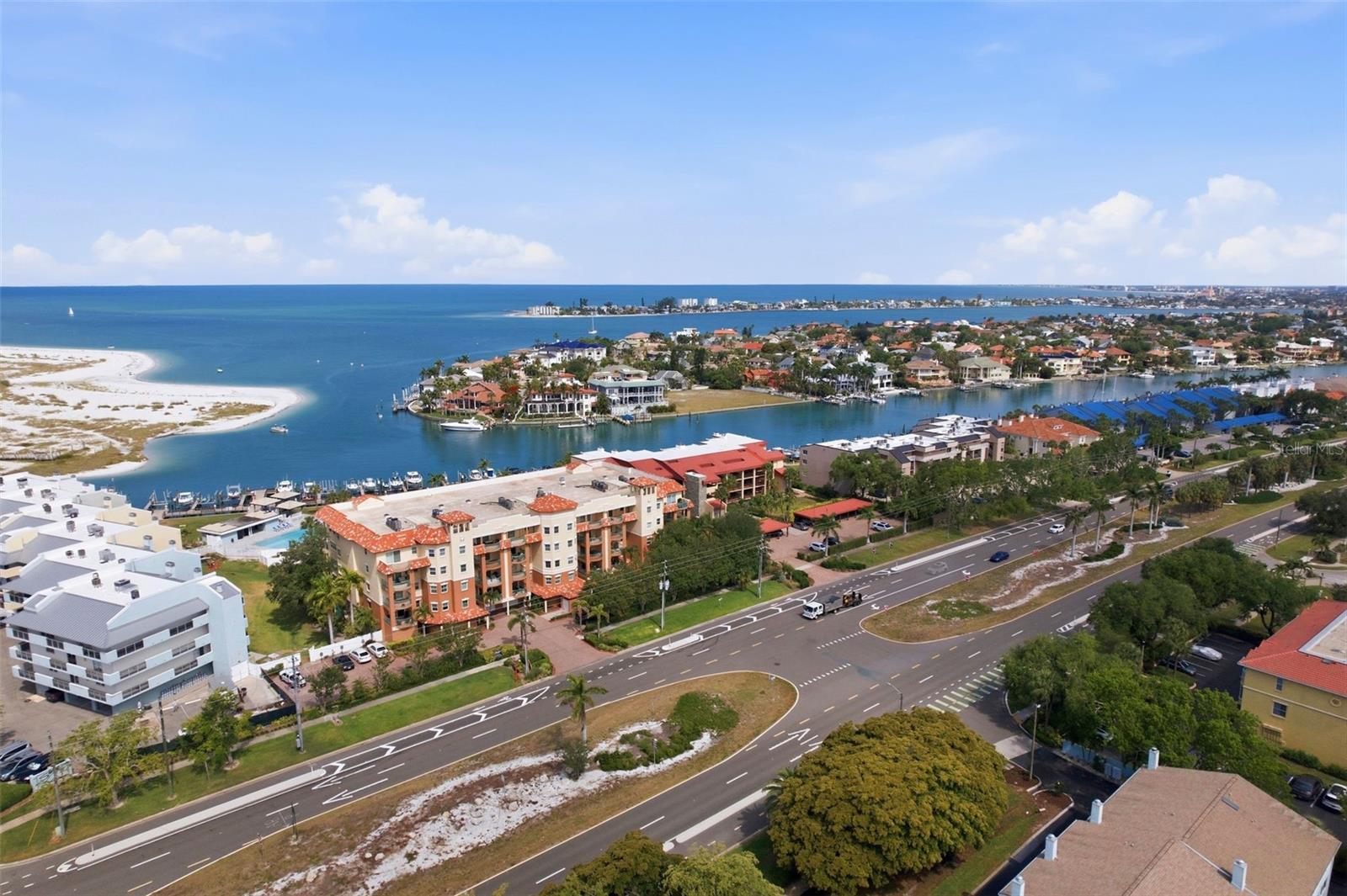 1060 PINELLAS BAYWAY S #204, TIERRA VERDE, FL, 33715