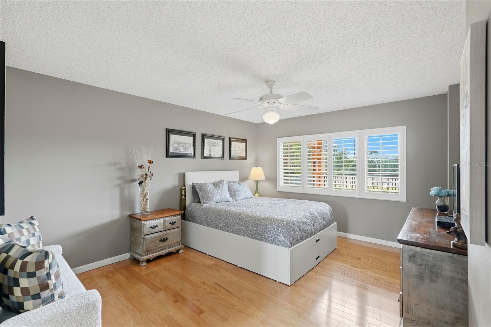 1060 PINELLAS BAYWAY S #204, TIERRA VERDE, FL, 33715