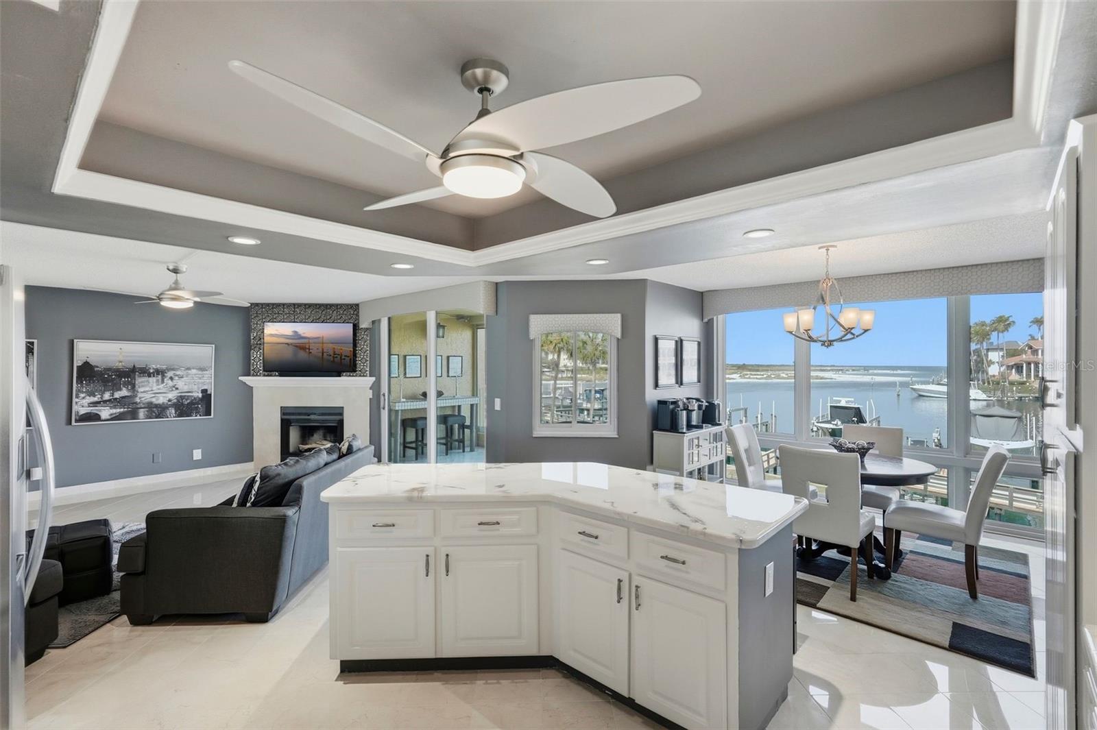 1060 PINELLAS BAYWAY S #204, TIERRA VERDE, FL, 33715