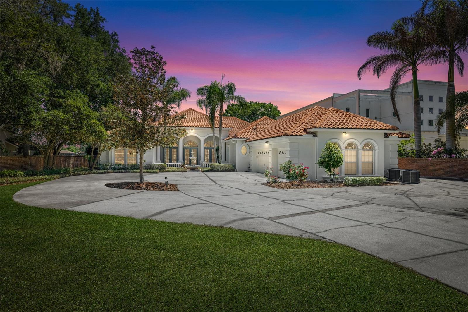 1810 W BEARSS AVE, TAMPA, FL, 33613
