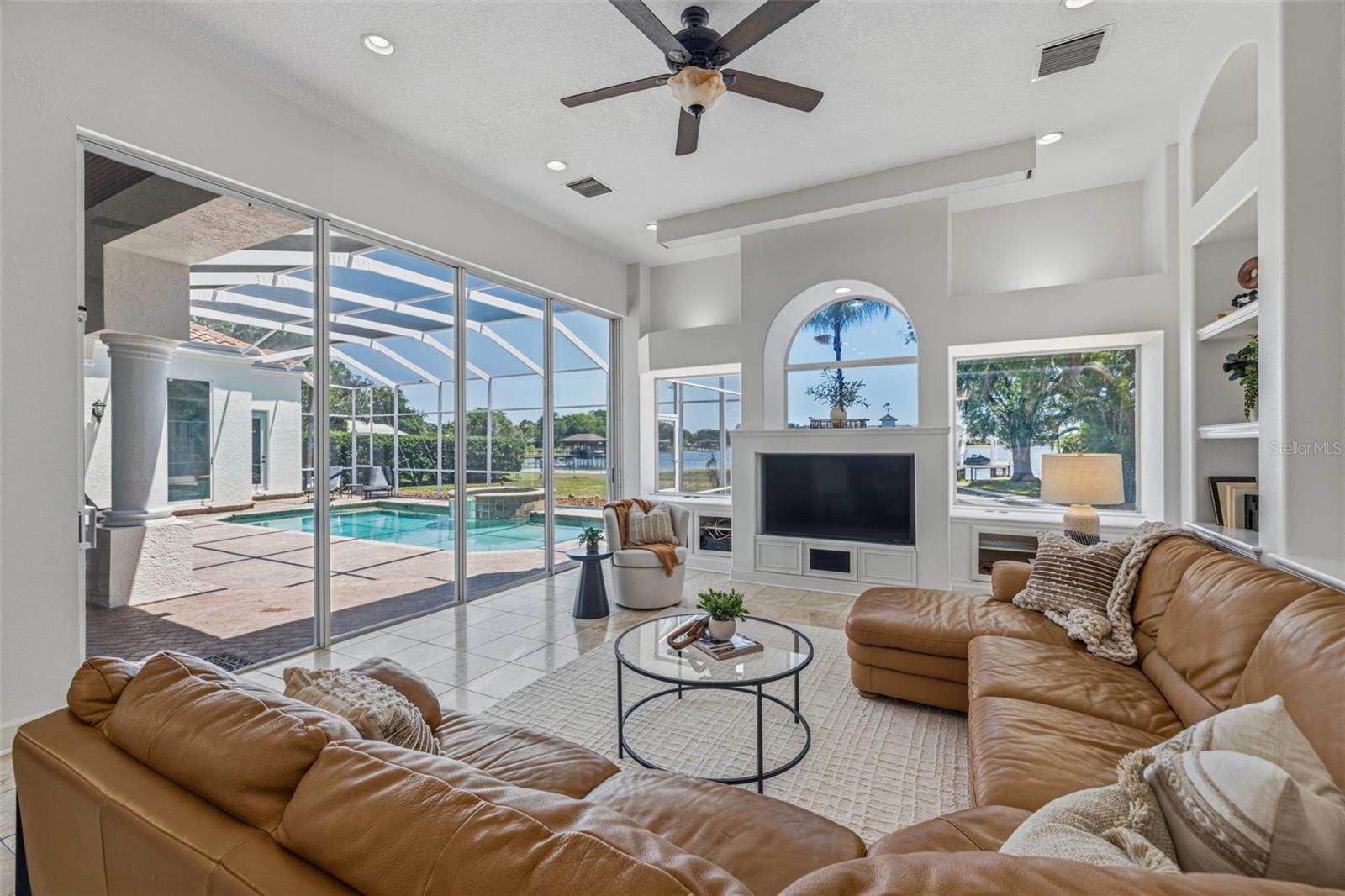 1810 W BEARSS AVE, TAMPA, FL, 33613