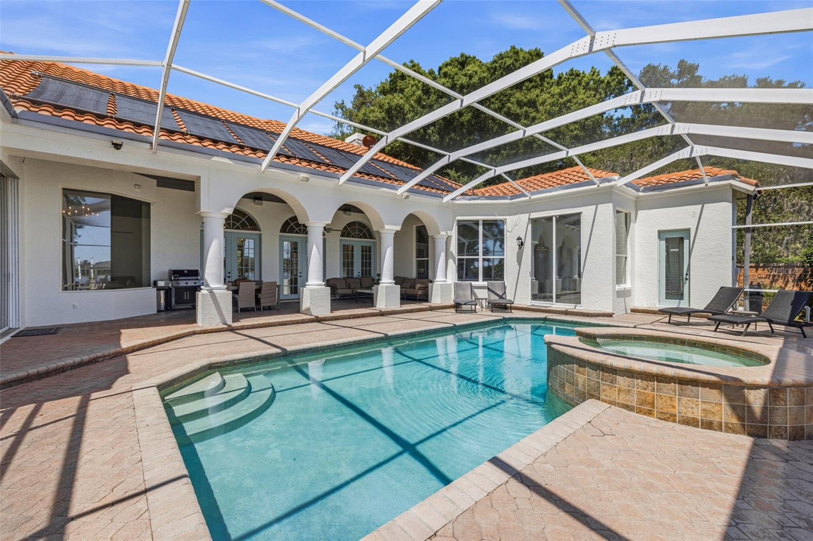 1810 W BEARSS AVE, TAMPA, FL, 33613