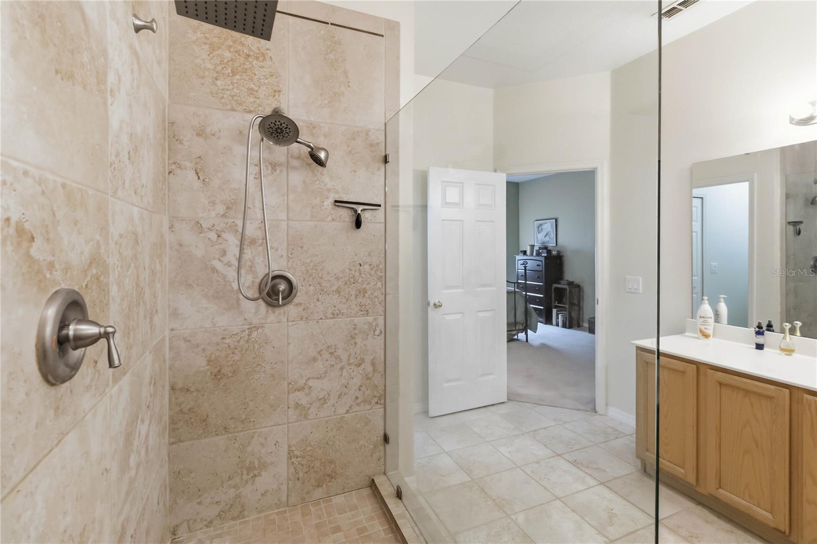 3203 HOLLAND DR, ORLANDO, FL, 32825