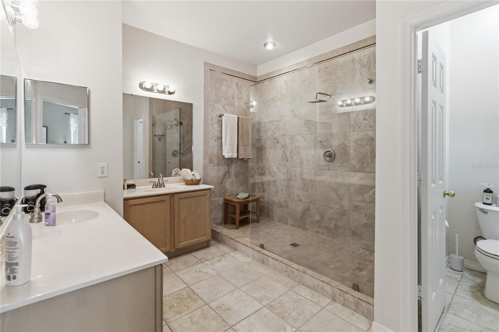 3203 HOLLAND DR, ORLANDO, FL, 32825