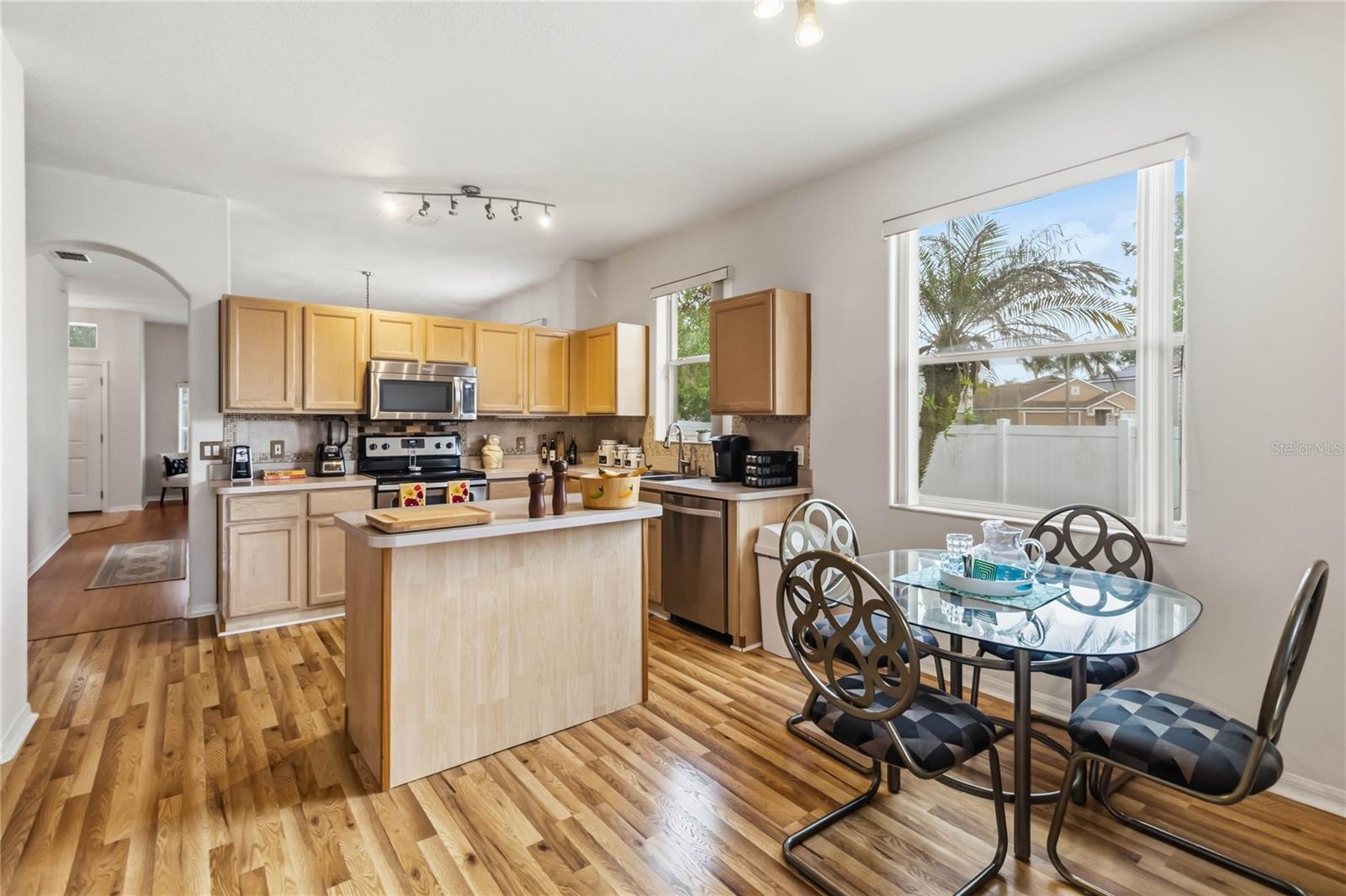 3203 HOLLAND DR, ORLANDO, FL, 32825