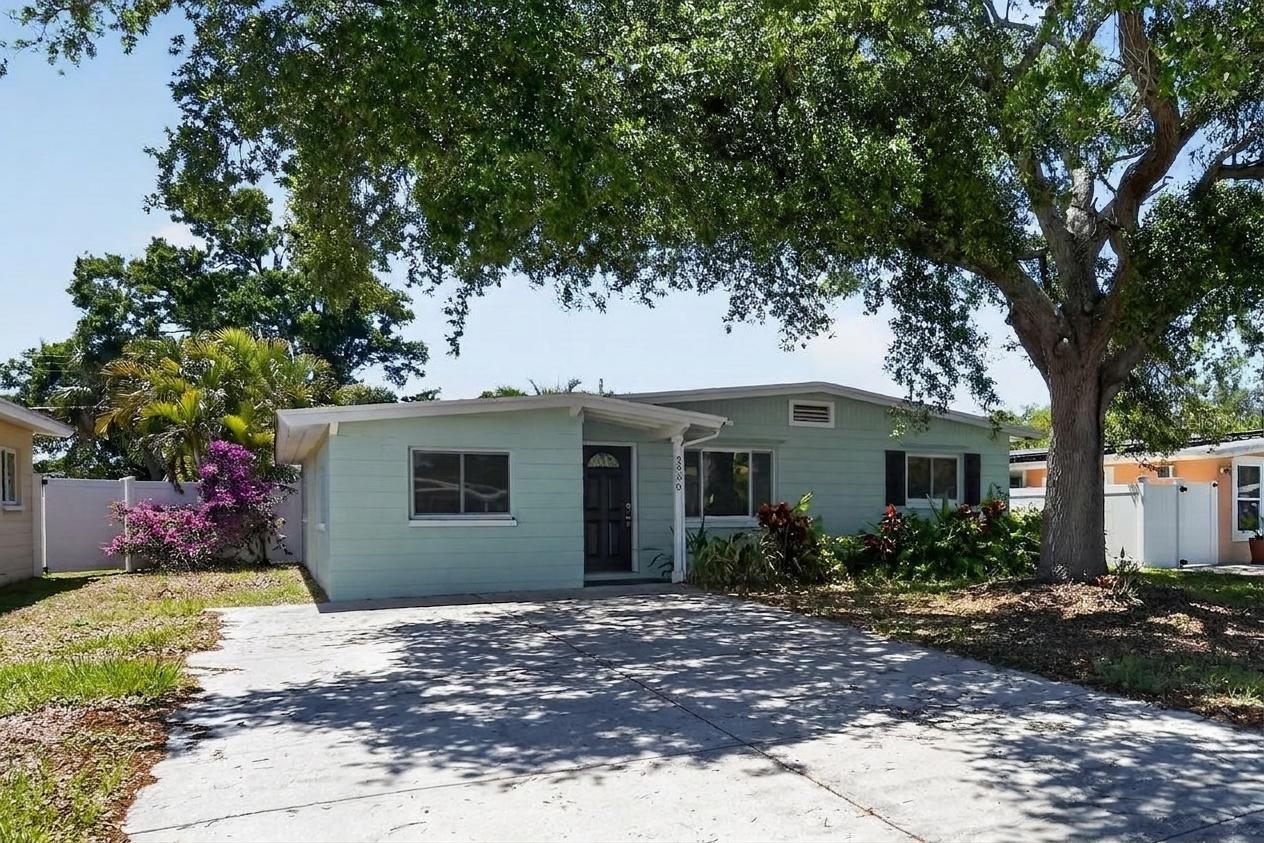 3300 KINGSTON ST N, ST PETERSBURG, FL, 33713