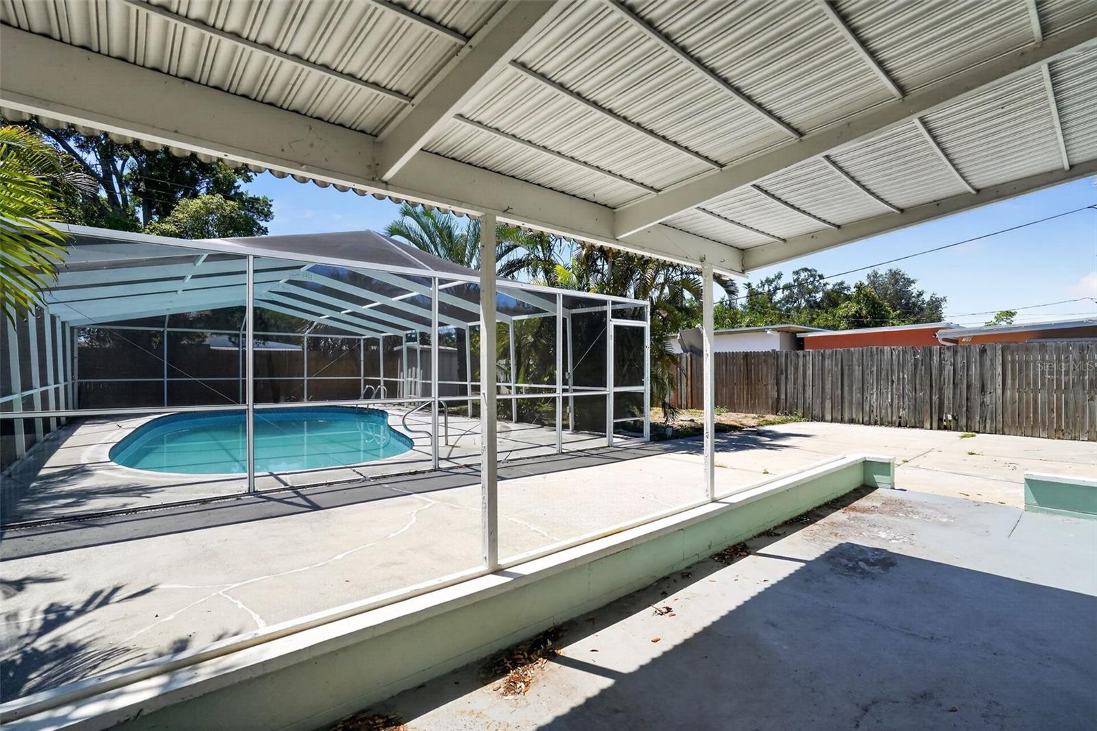 3300 KINGSTON ST N, ST PETERSBURG, FL, 33713