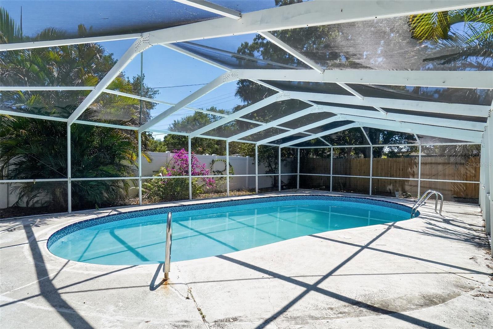 3300 KINGSTON ST N, ST PETERSBURG, FL, 33713