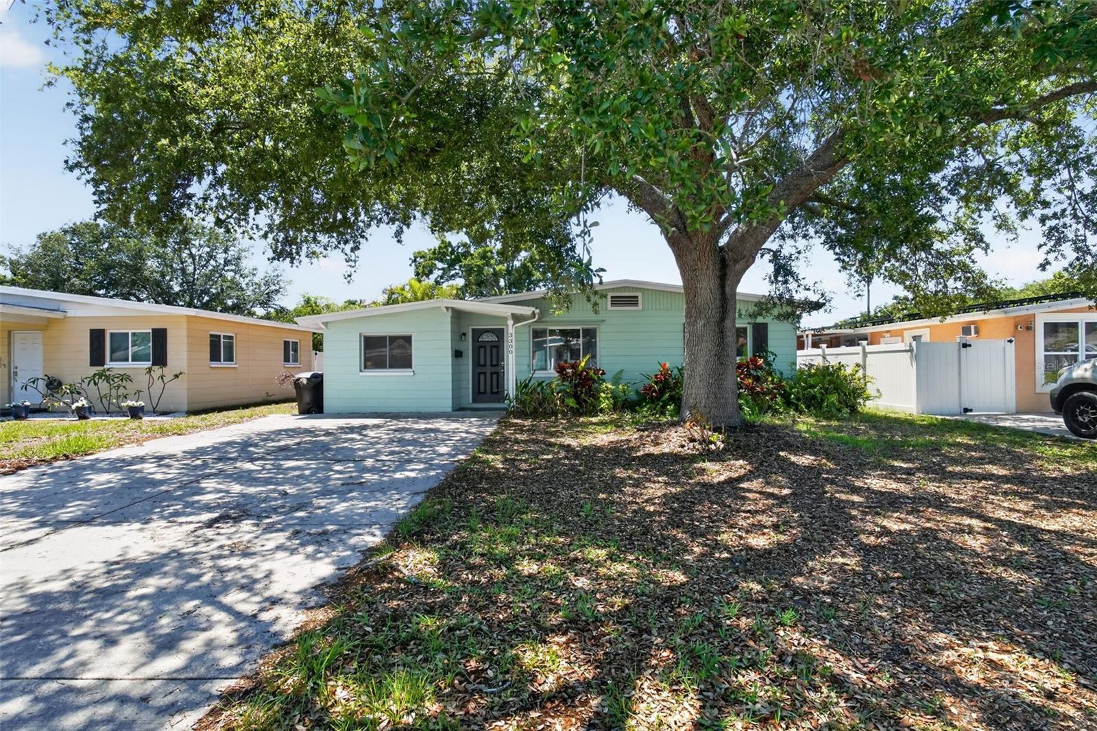 3300 KINGSTON ST N, ST PETERSBURG, FL, 33713