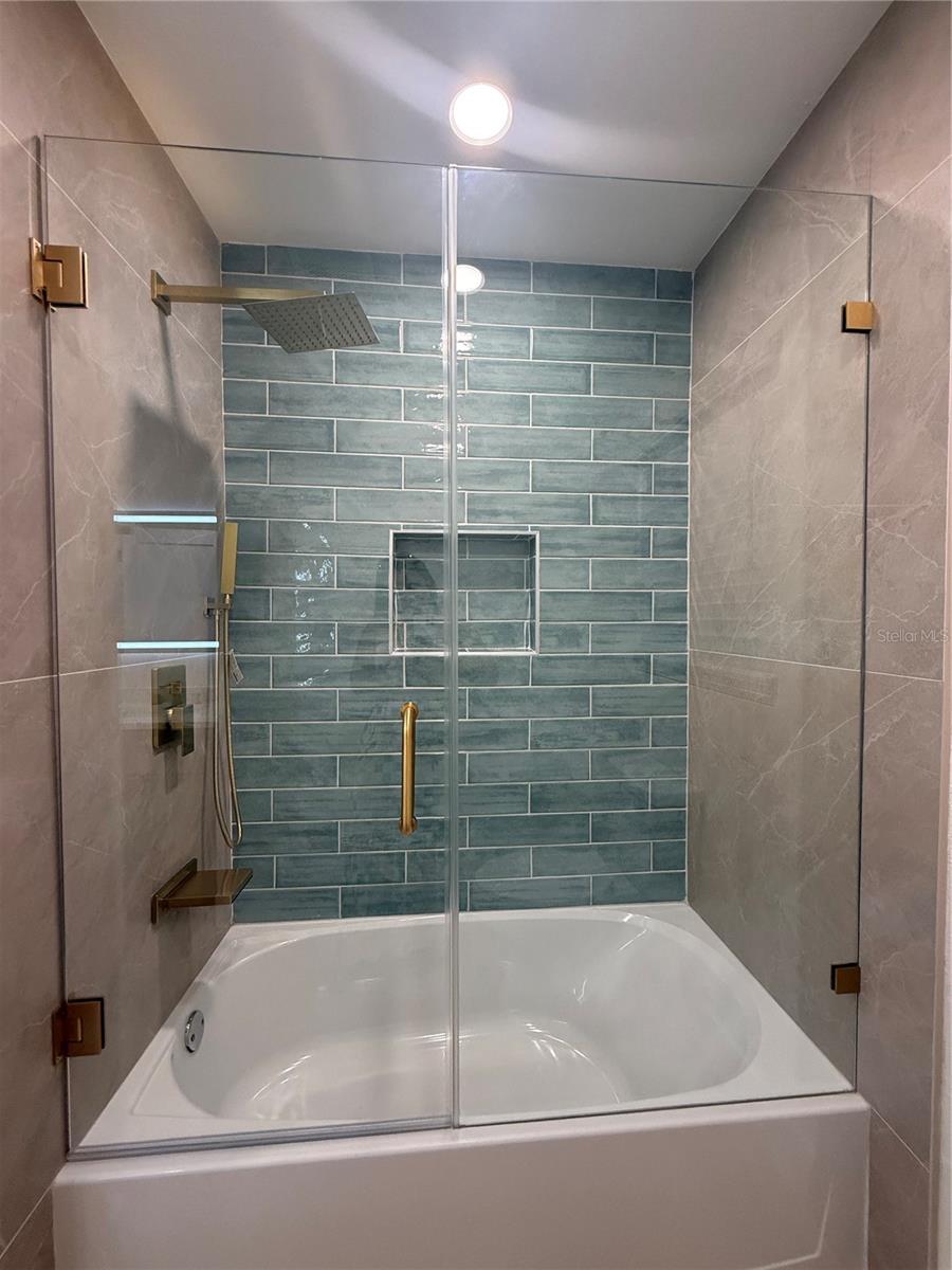 1908 51ST AVE W, BRADENTON, FL, 34207