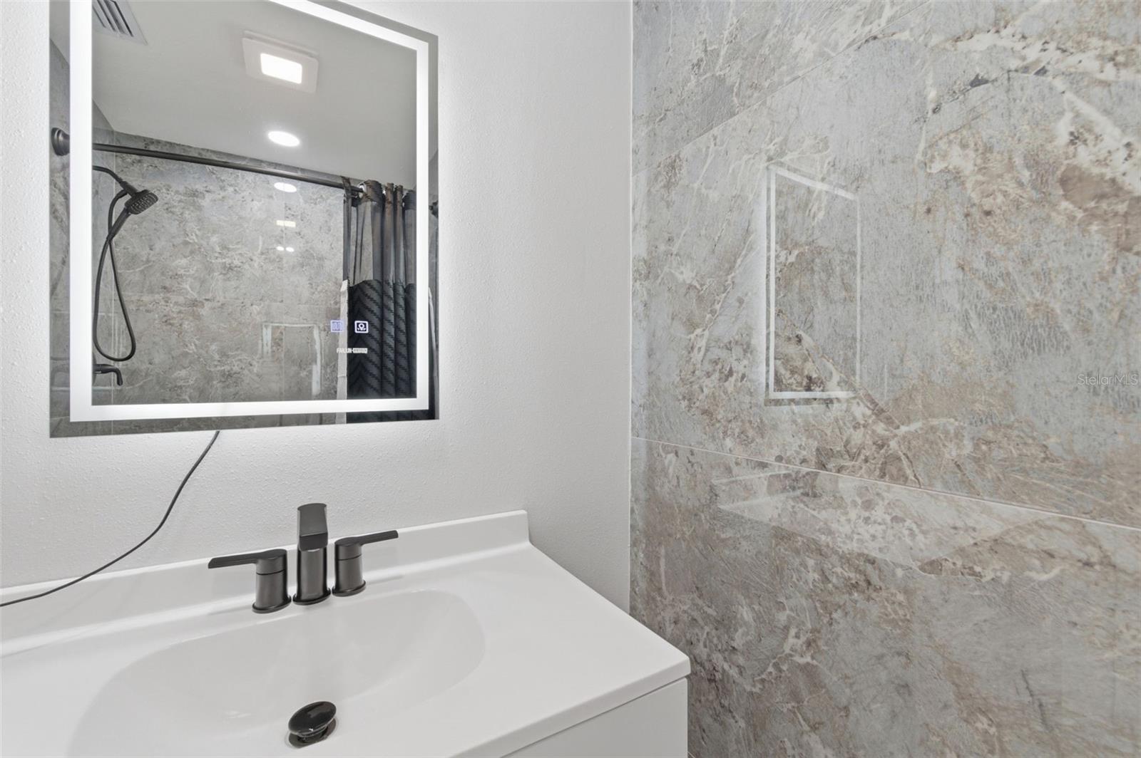 3084 SPIREA ST, SARASOTA, FL, 34231