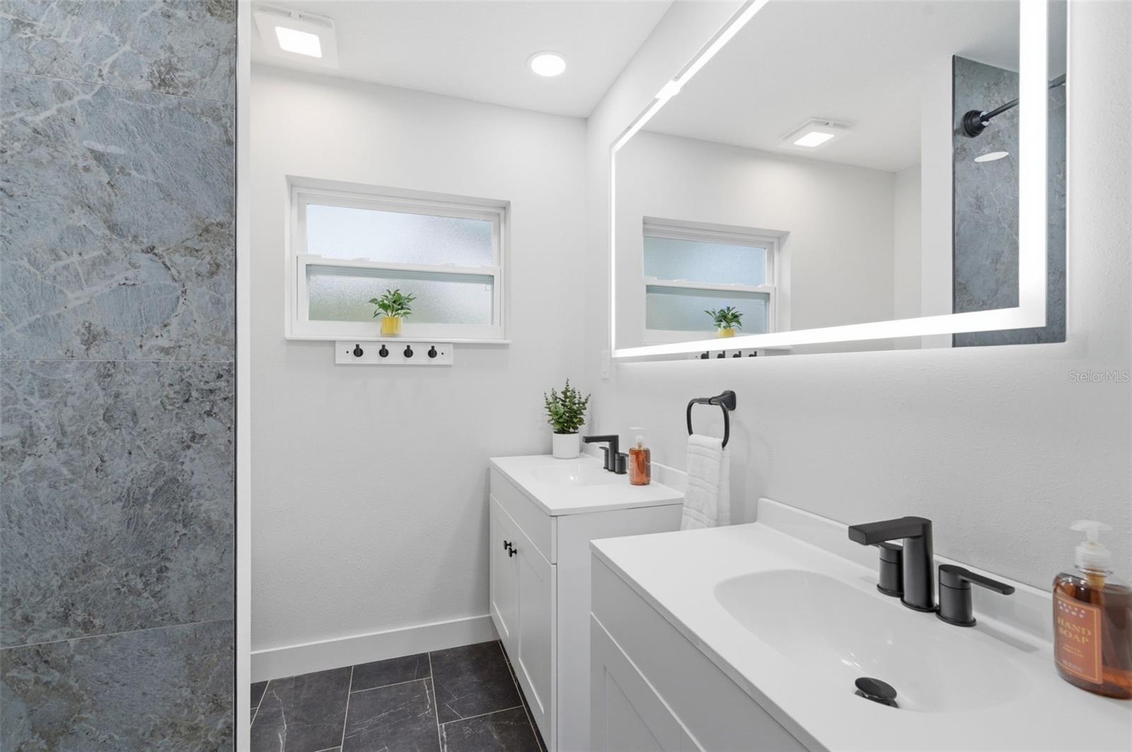 3084 SPIREA ST, SARASOTA, FL, 34231