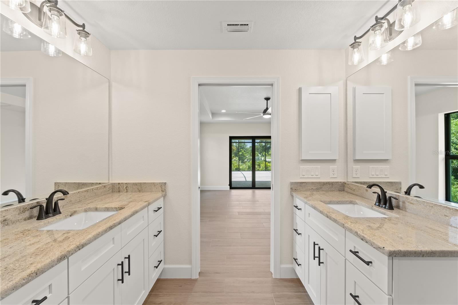196 ARCH DR, ROTONDA WEST, FL, 33947