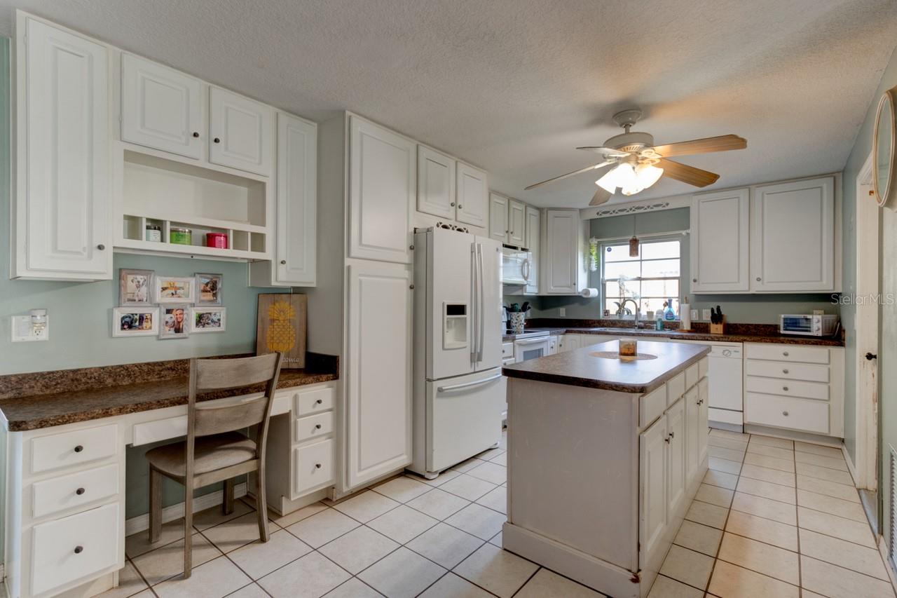 252 E LANCASTER AVE, ORANGE CITY, FL, 32763